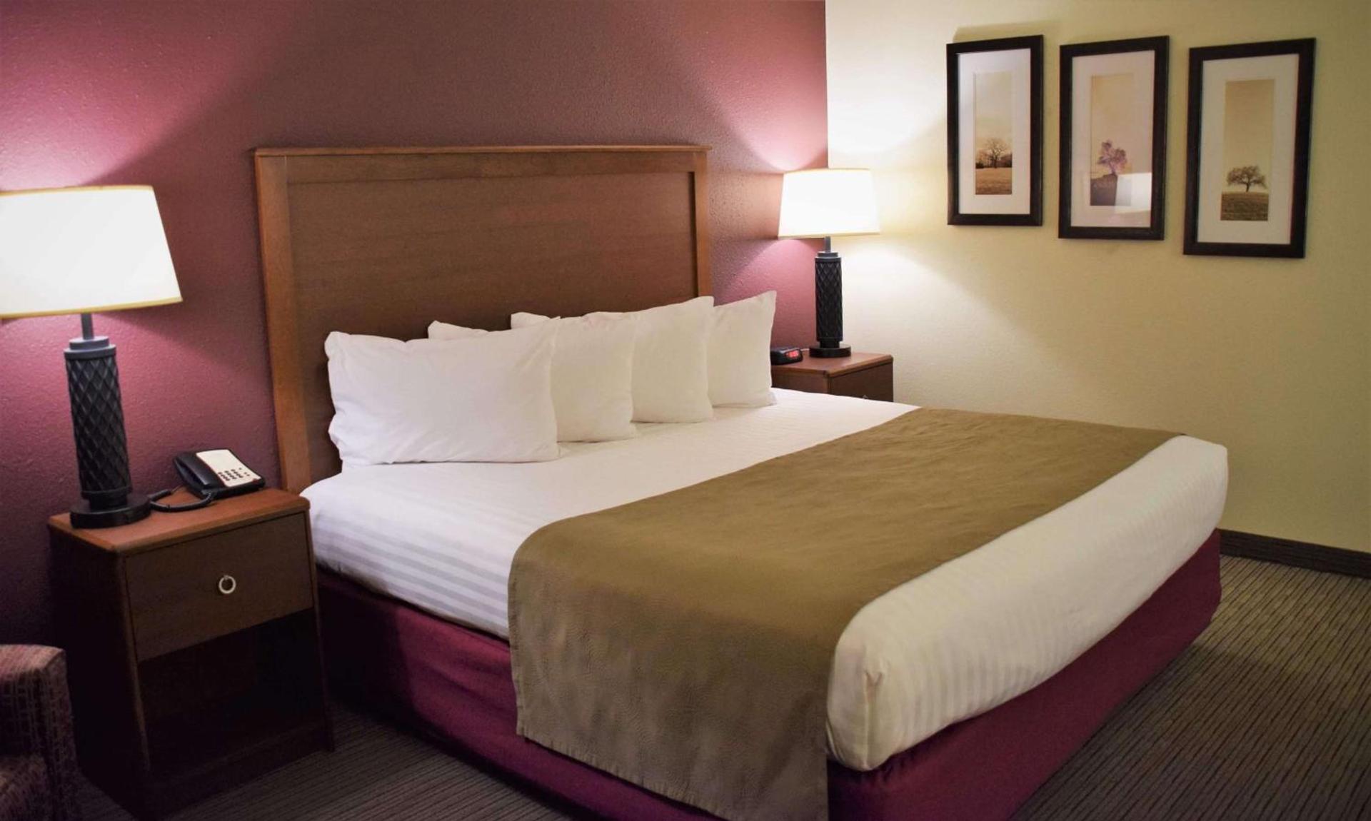 AmericInn by Wyndham Merrill photo 18