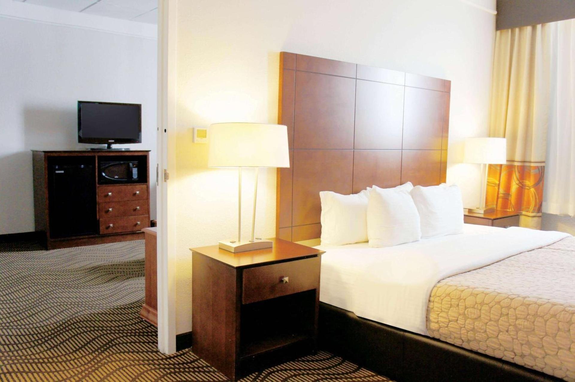 Mountain Valley Inn & Suites photo 28