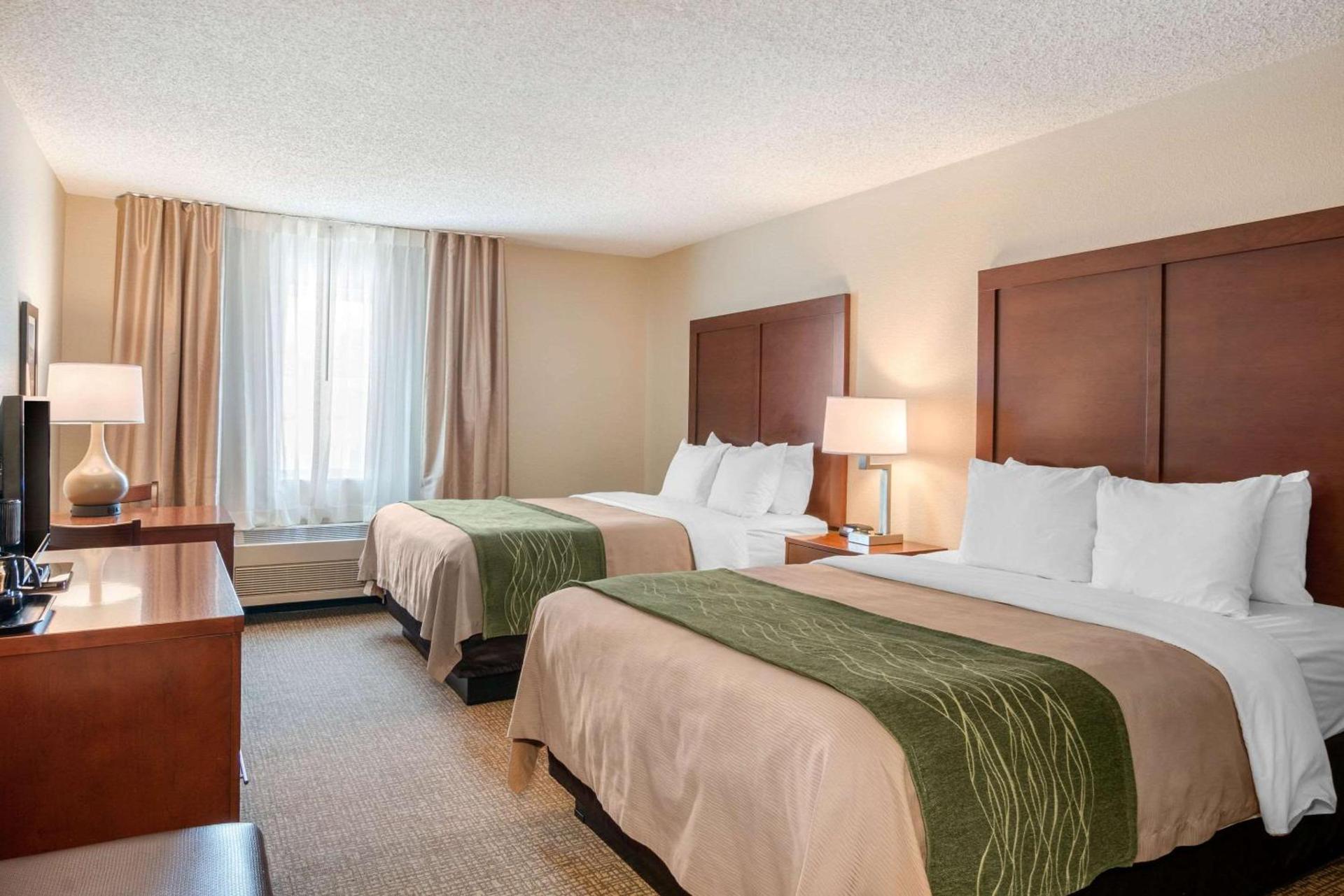 Comfort Inn Medford North photo 11