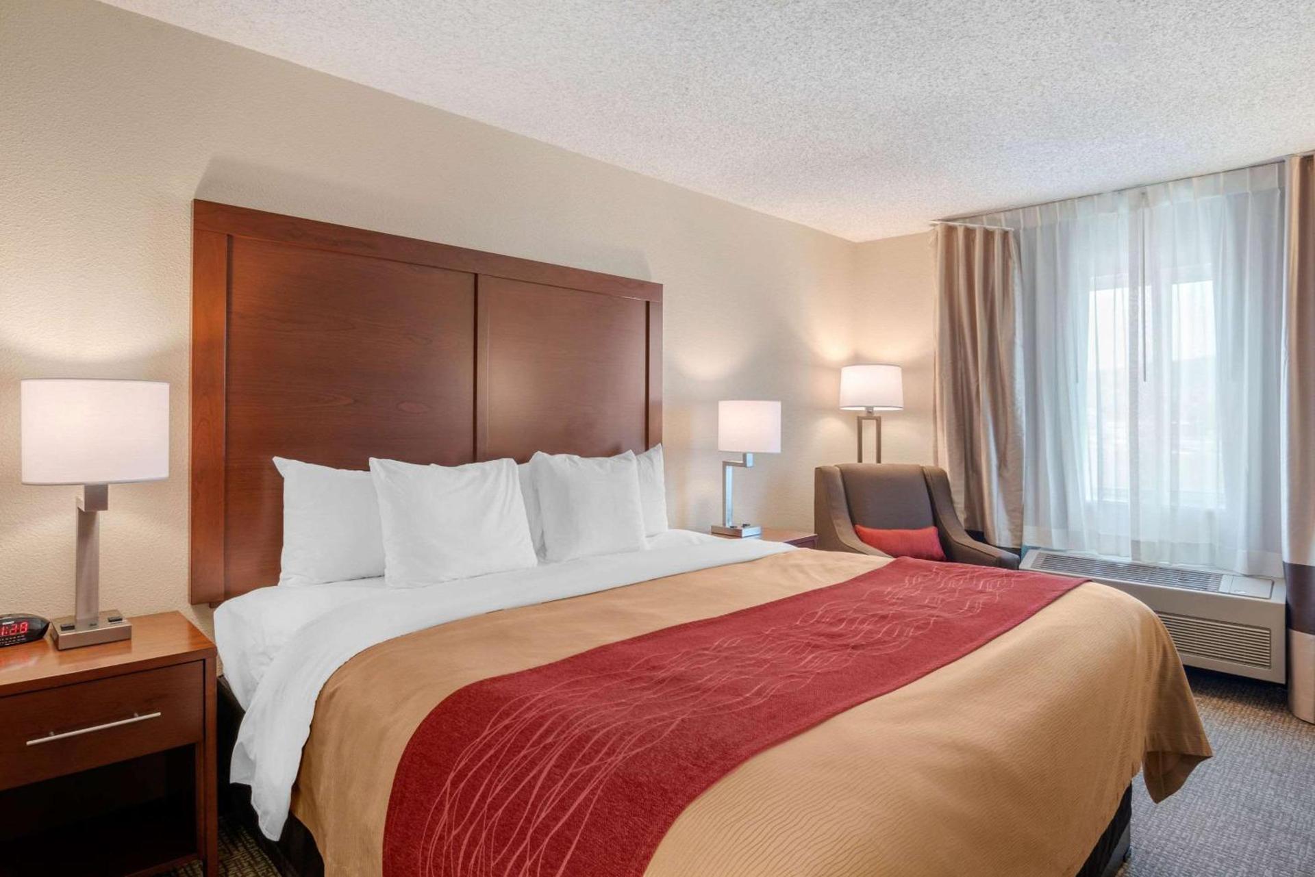 Comfort Inn Medford North photo 29