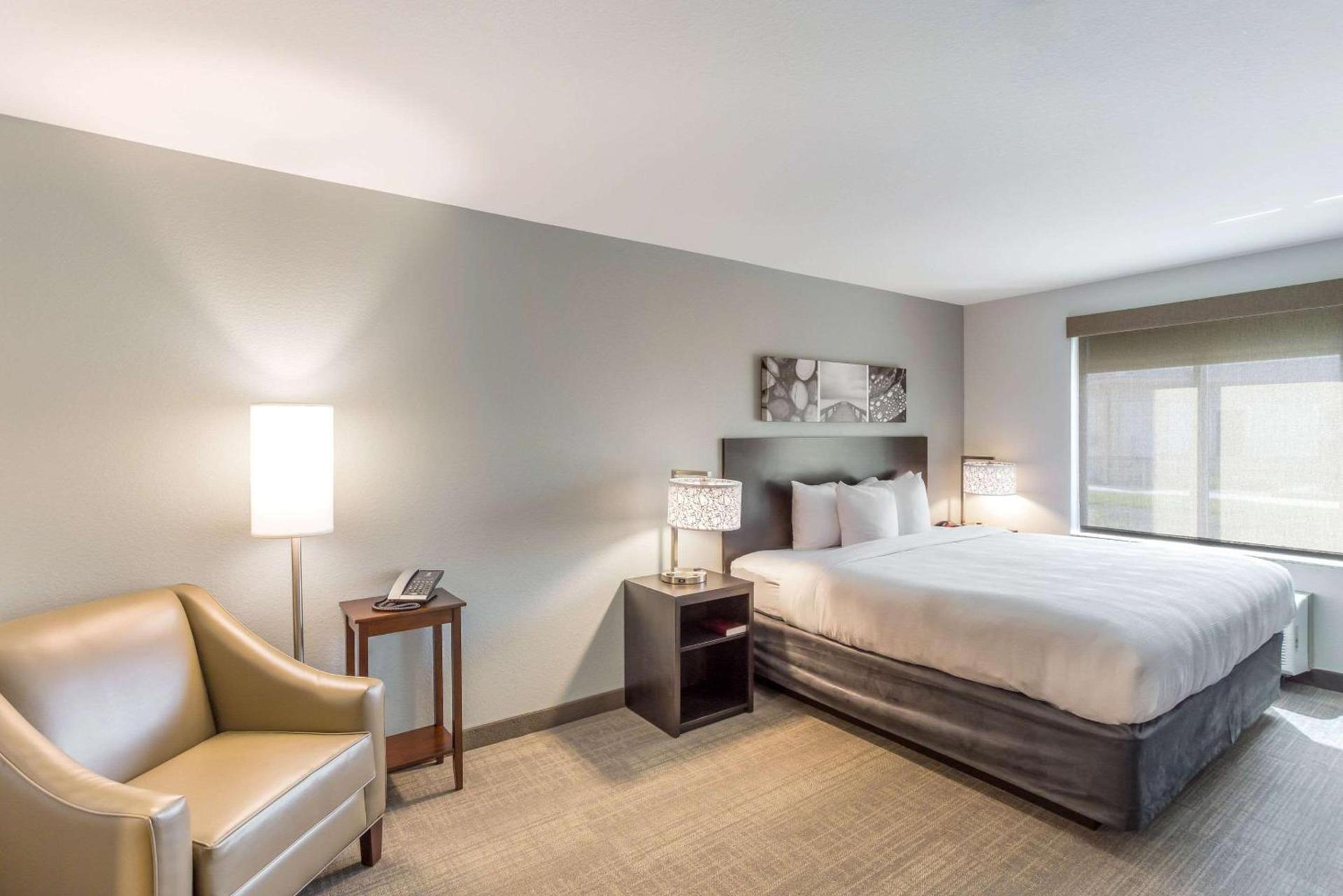 MainStay Suites Logan Ohio-Hocking Hills photo 15