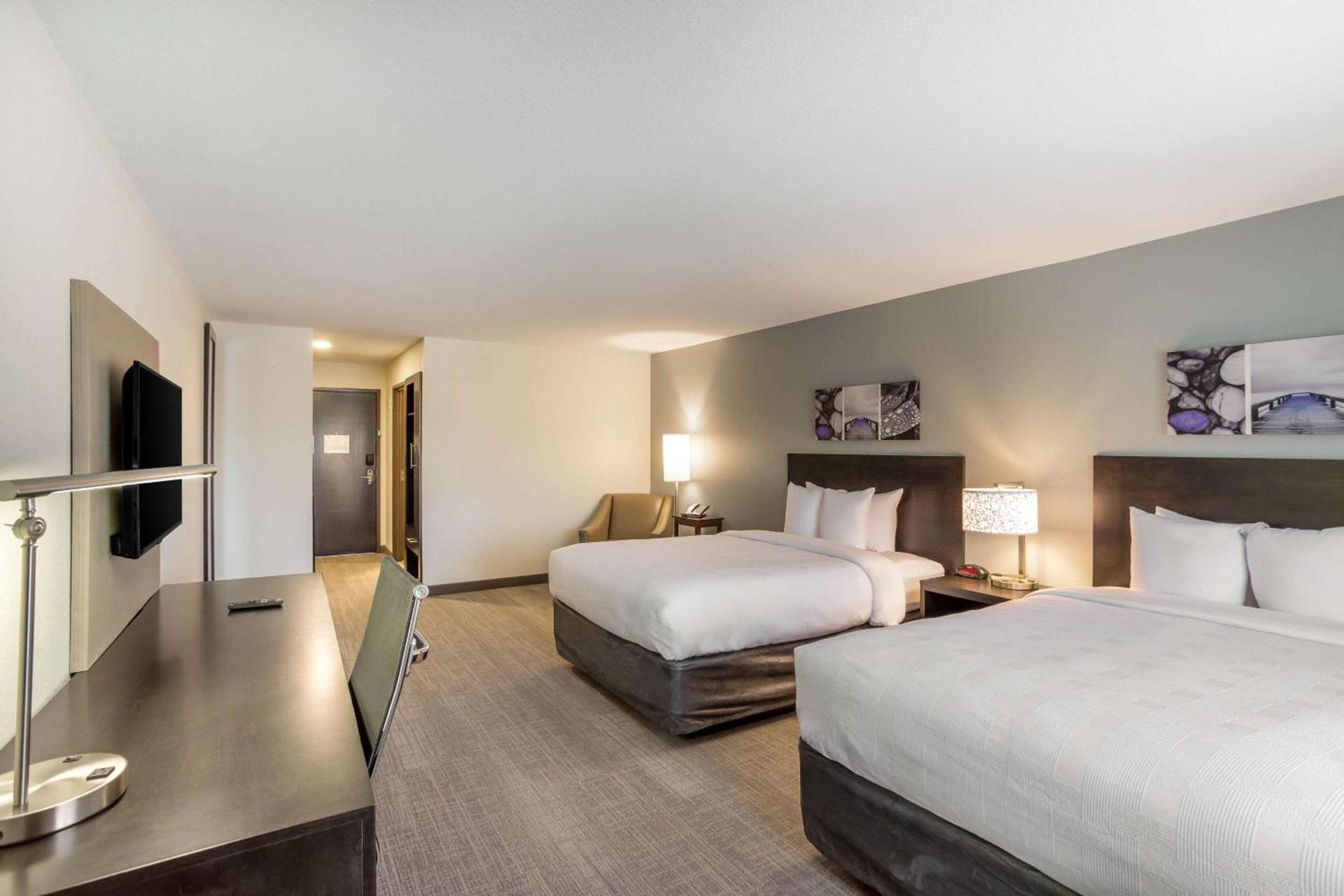 MainStay Suites Logan Ohio-Hocking Hills photo 21