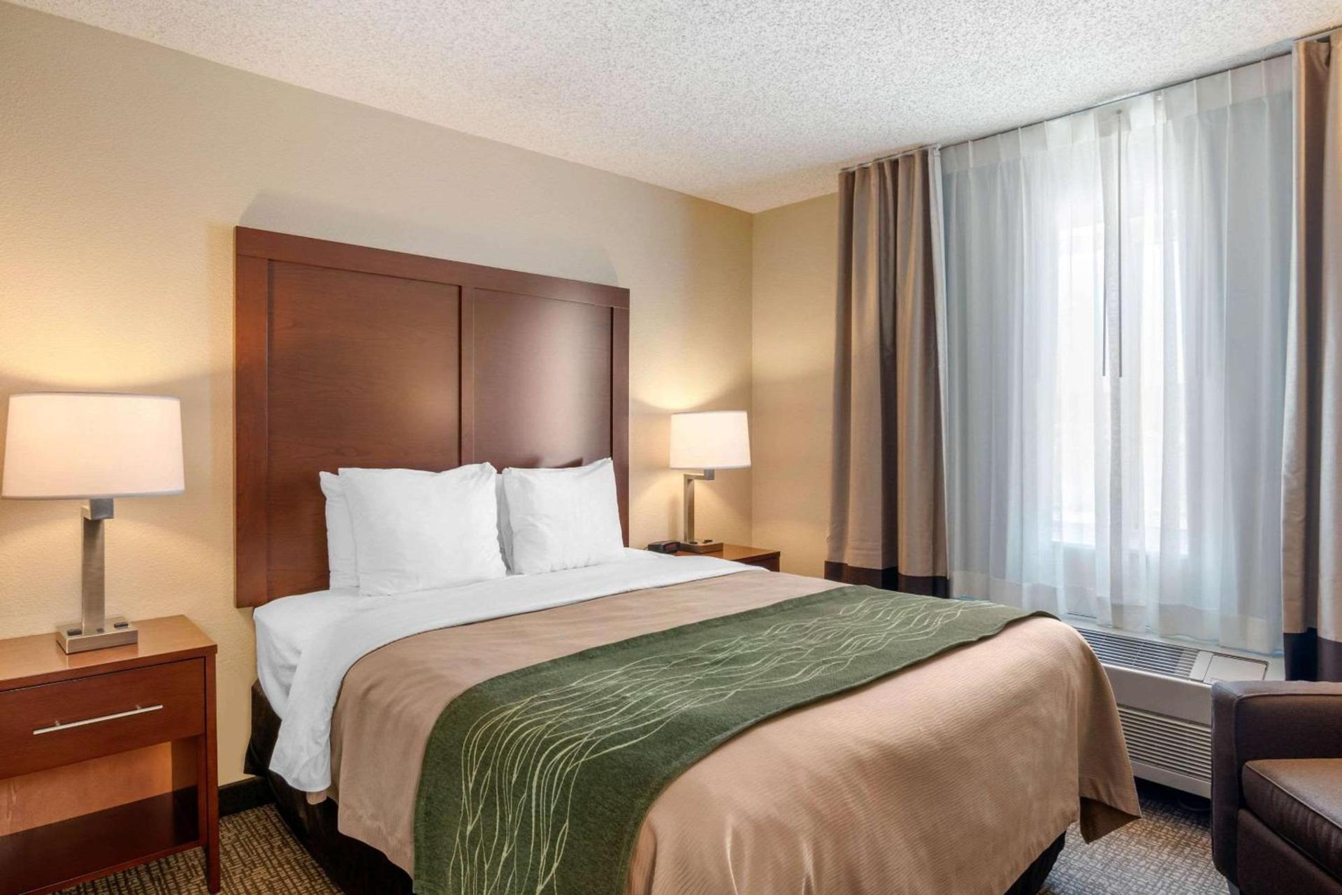 Comfort Inn Medford North photo 7