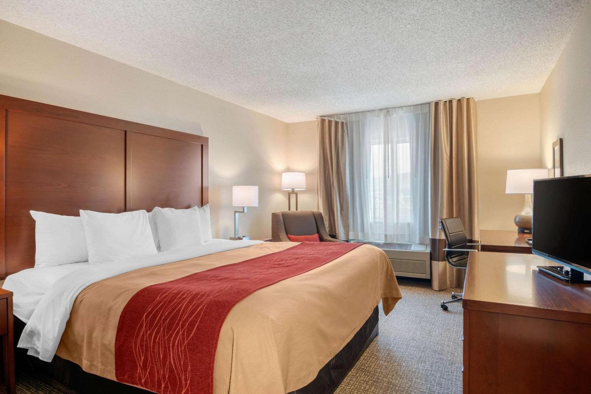Comfort Inn Medford North photo 13