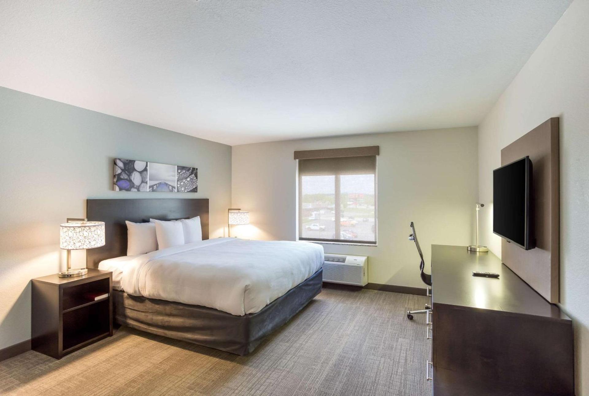 MainStay Suites Logan Ohio-Hocking Hills photo 10