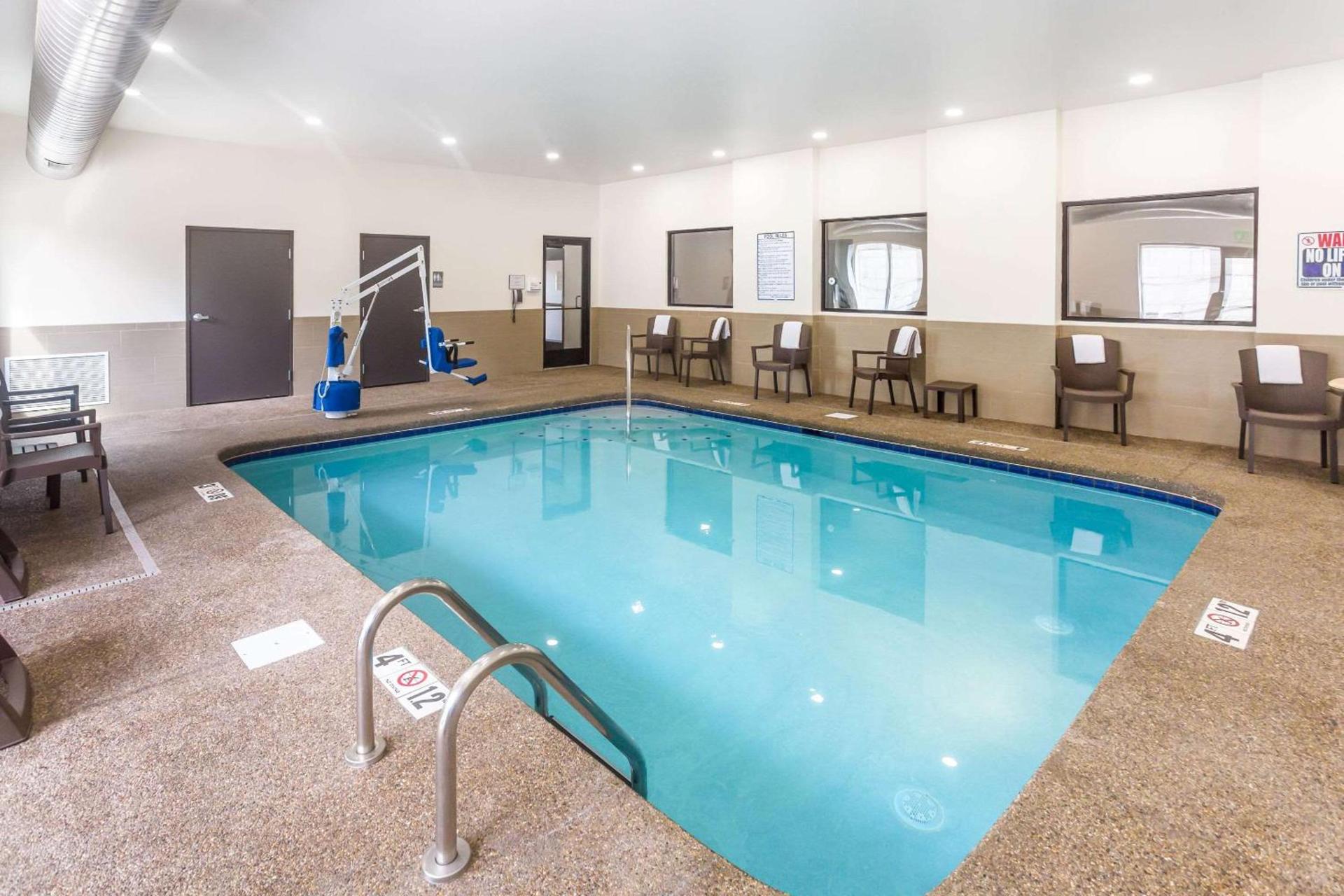 MainStay Suites Logan Ohio-Hocking Hills photo 27