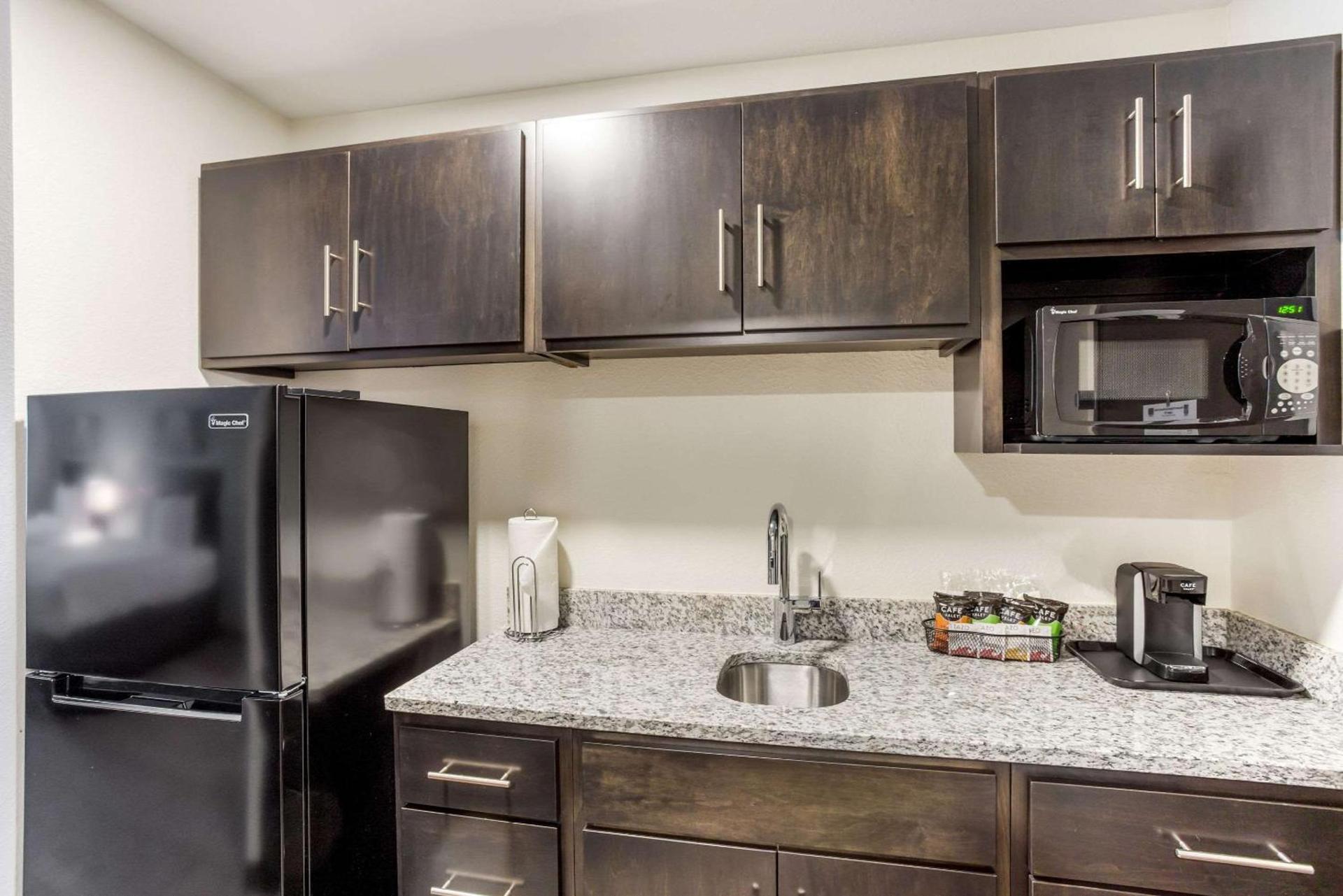 MainStay Suites Logan Ohio-Hocking Hills photo 23
