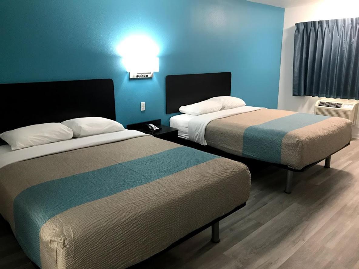 Motel 6-Metropolis, IL photo 42