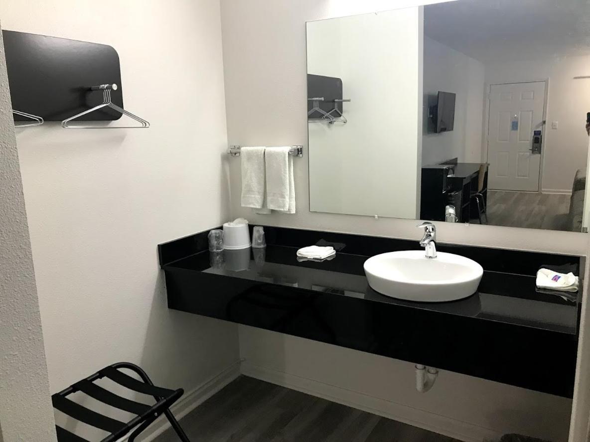 Motel 6-Metropolis, IL photo 18
