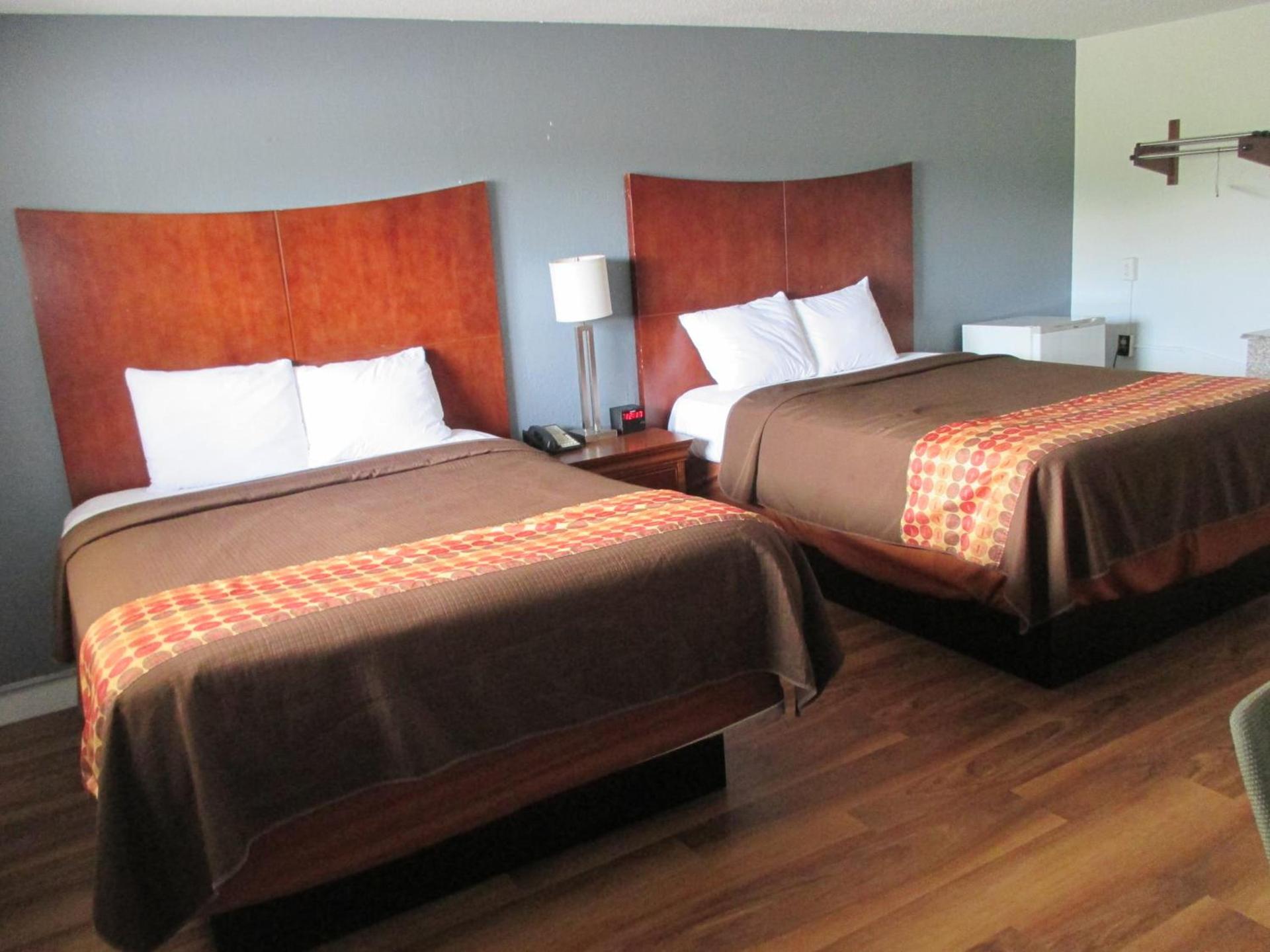 Travel Inn and Suites photo 7