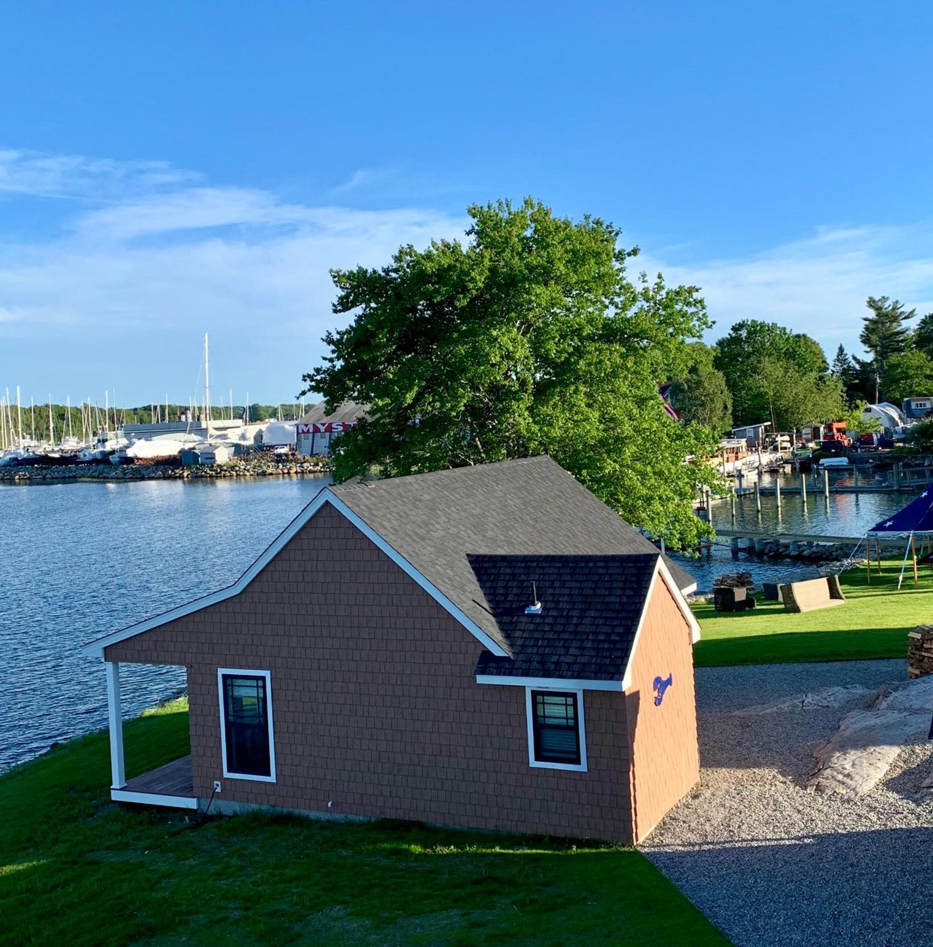 Harbor View Landing photo 19