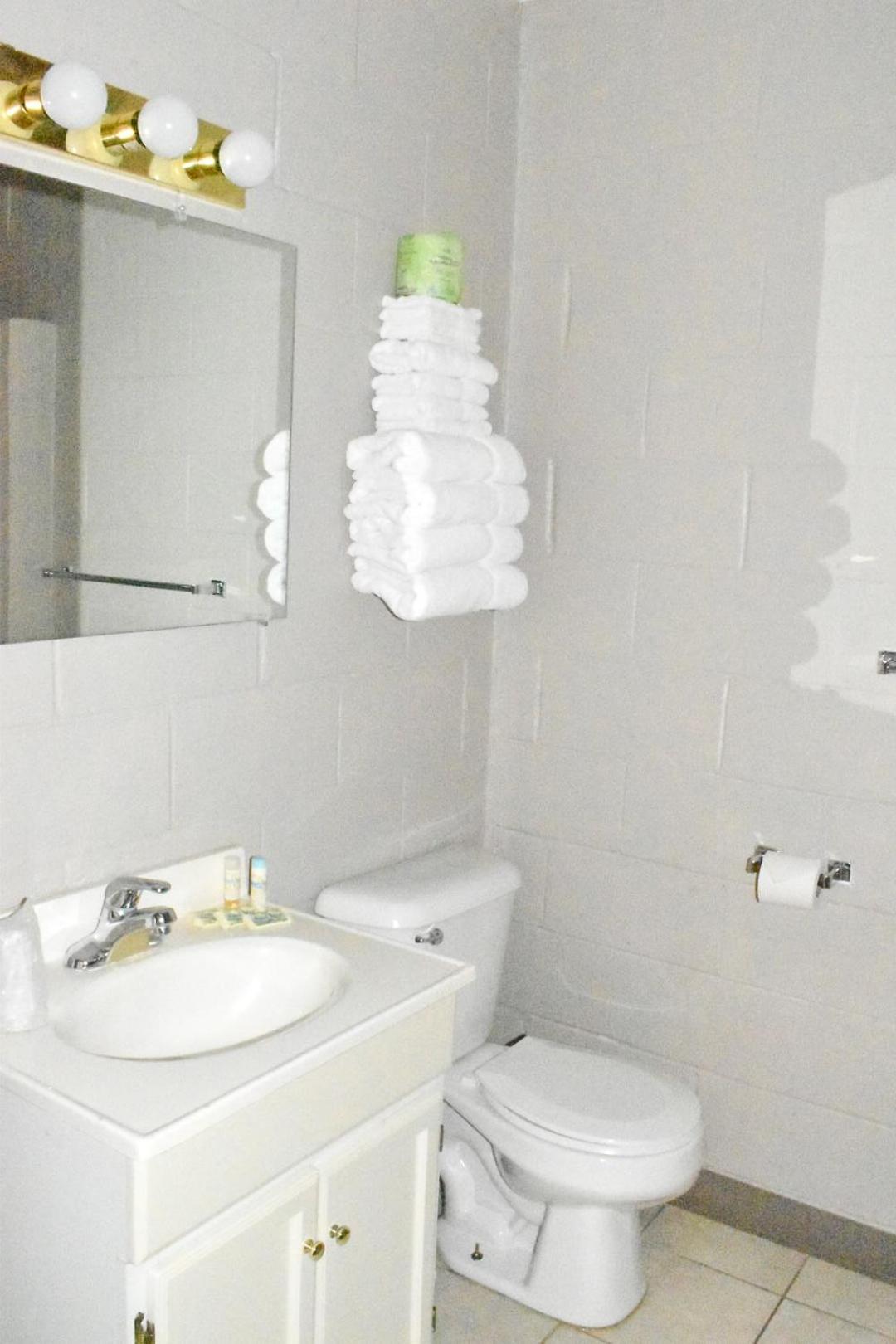 Seabreeze Motel photo 11