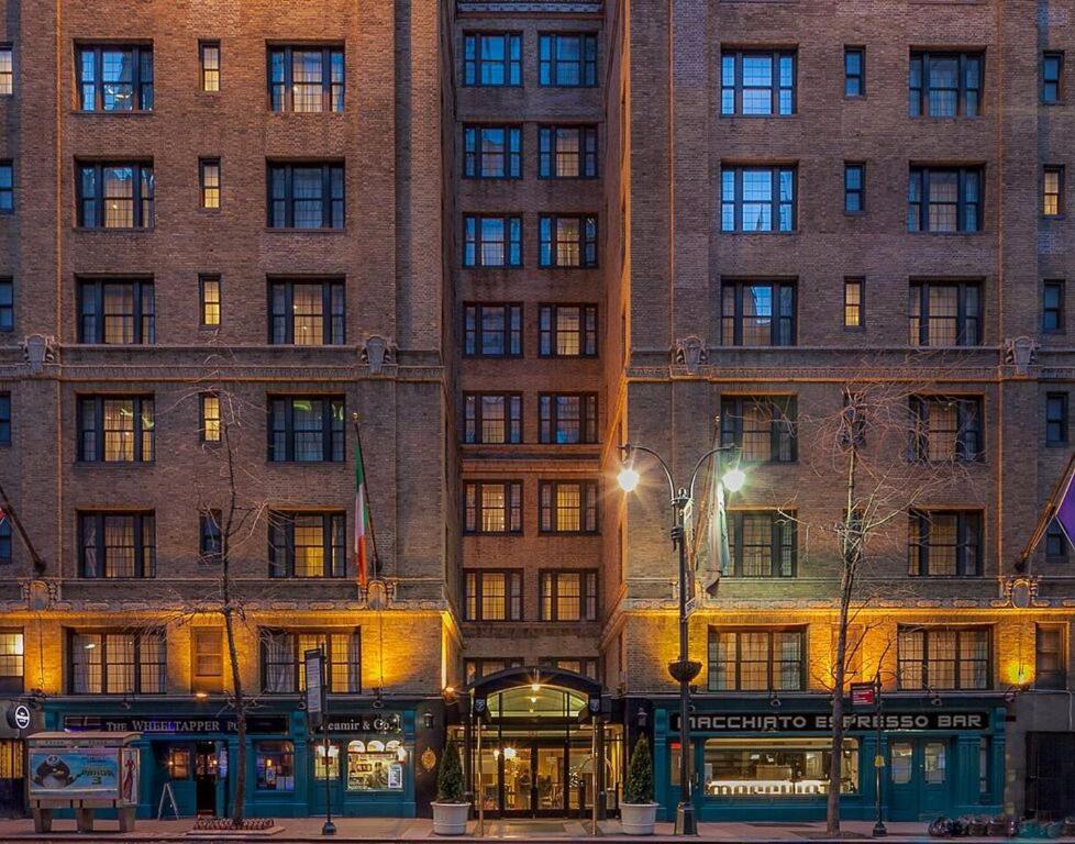 Fitzpatrick Grand Central photo 1