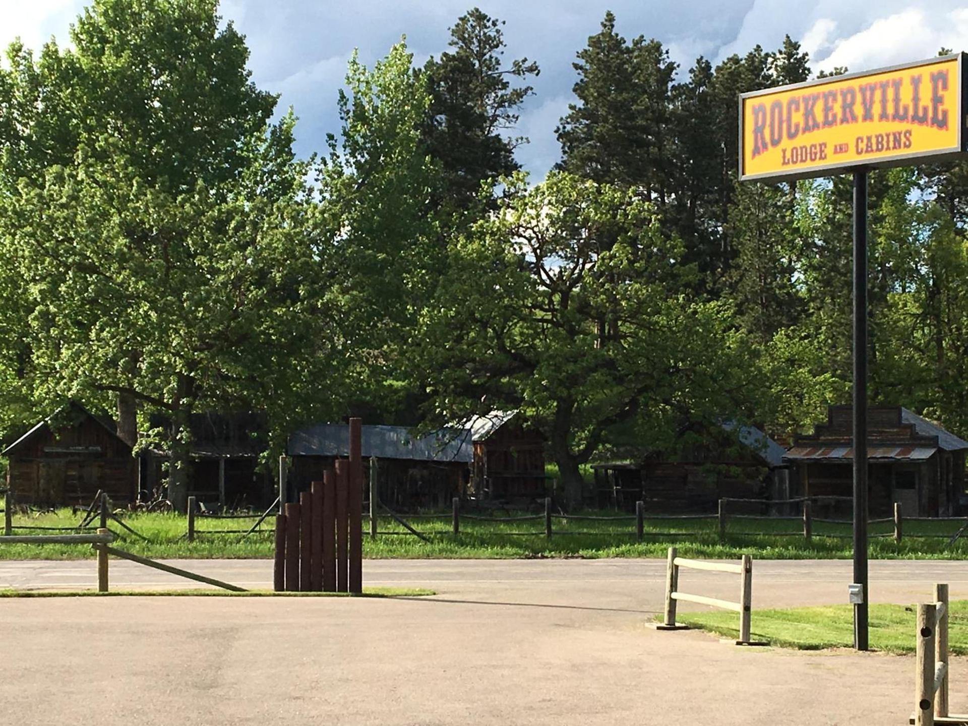 Rockerville Lodge & Cabins photo 76