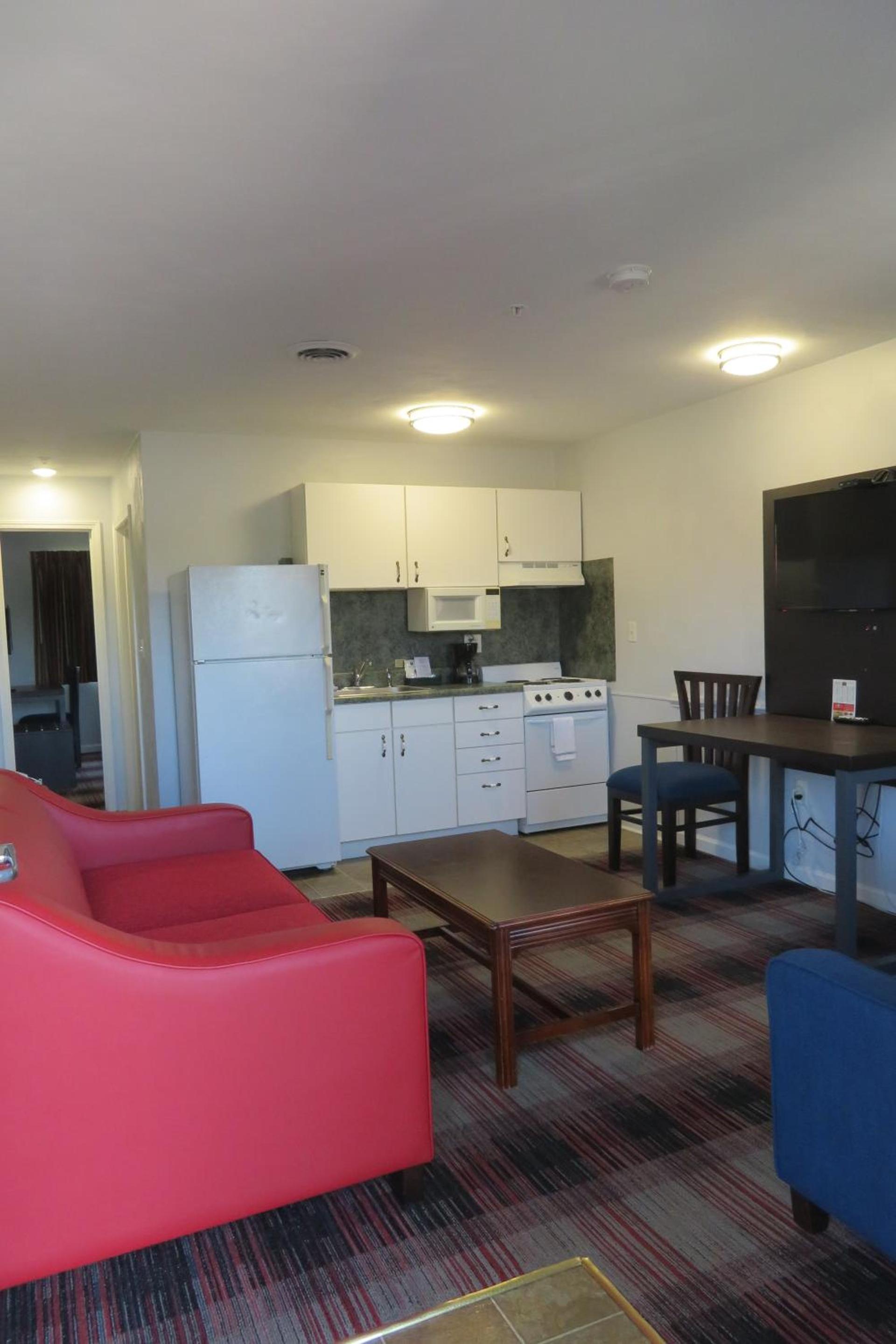 Luxbury Inn & Suites photo 40