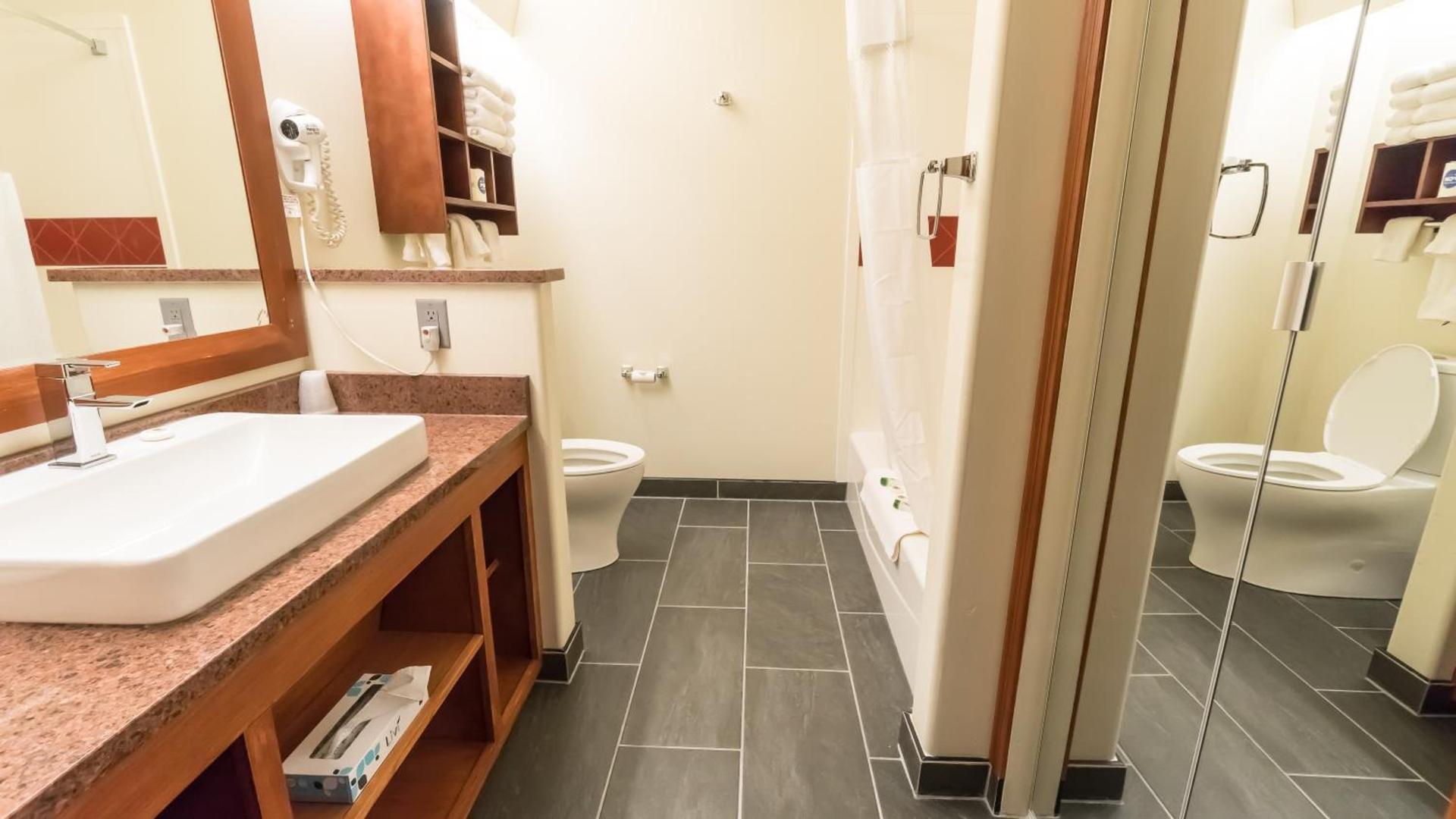 Shepherd Mountain Inn & Suites photo 23
