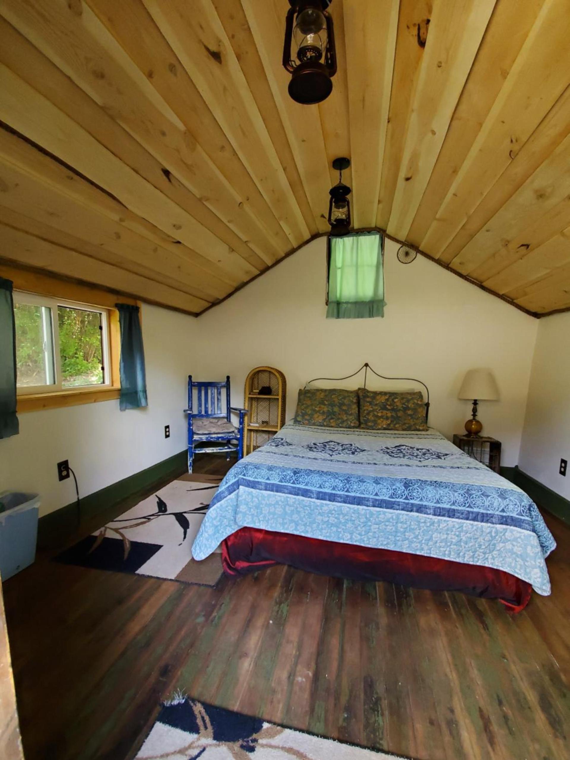 Bristol Cabins photo 17