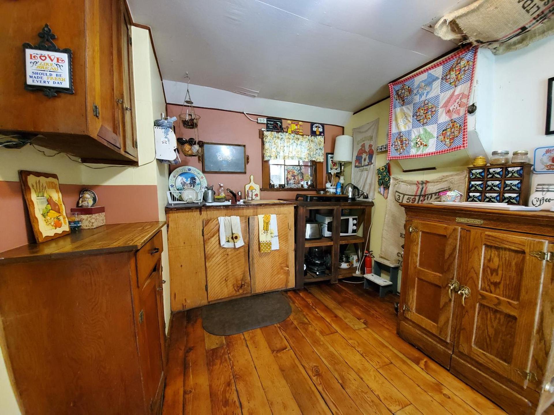 Bristol Cabins photo 6