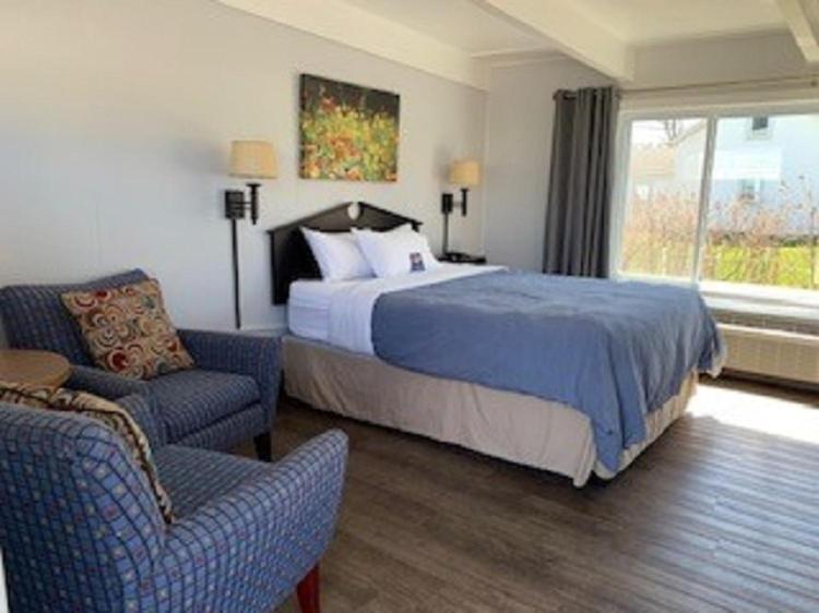 Beachfront Inn photo 3