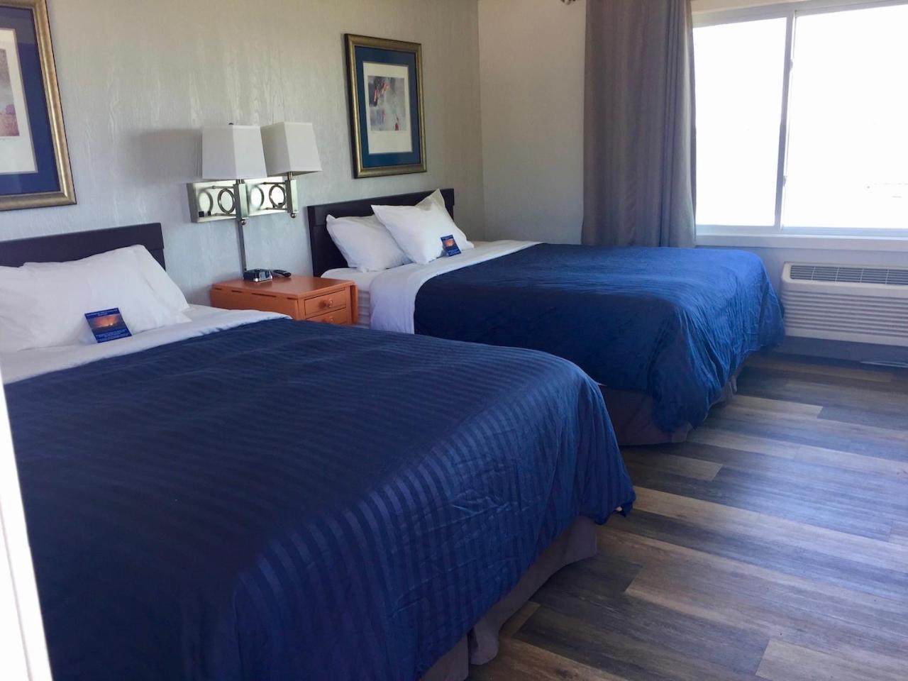 Beachfront Inn photo 22