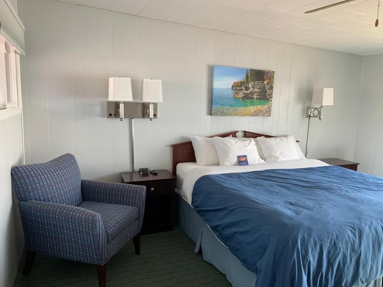 Beachfront Inn photo 47
