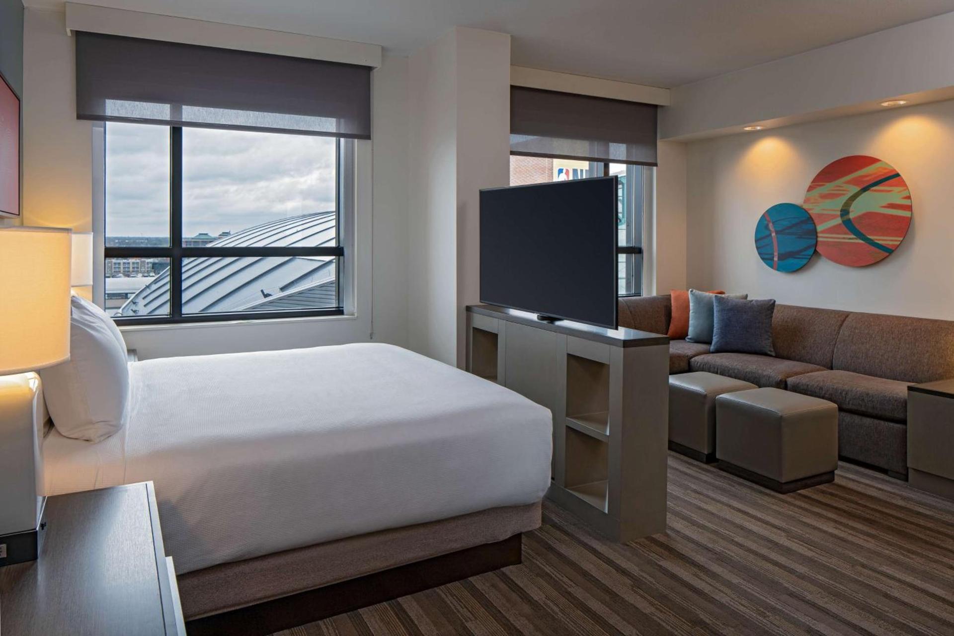 Hyatt House Indianapolis Downtown photo 2
