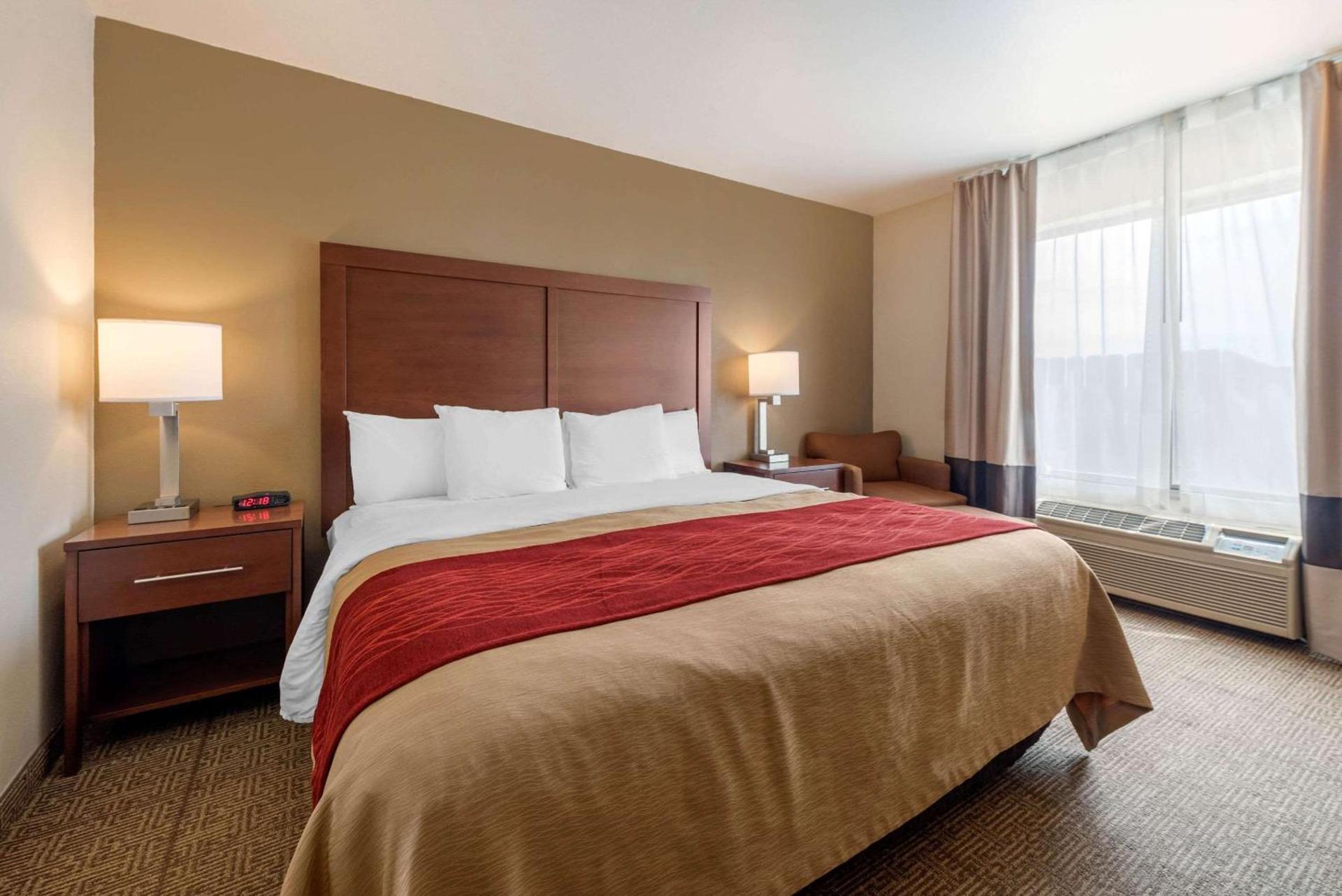 Comfort Inn Limon photo 11