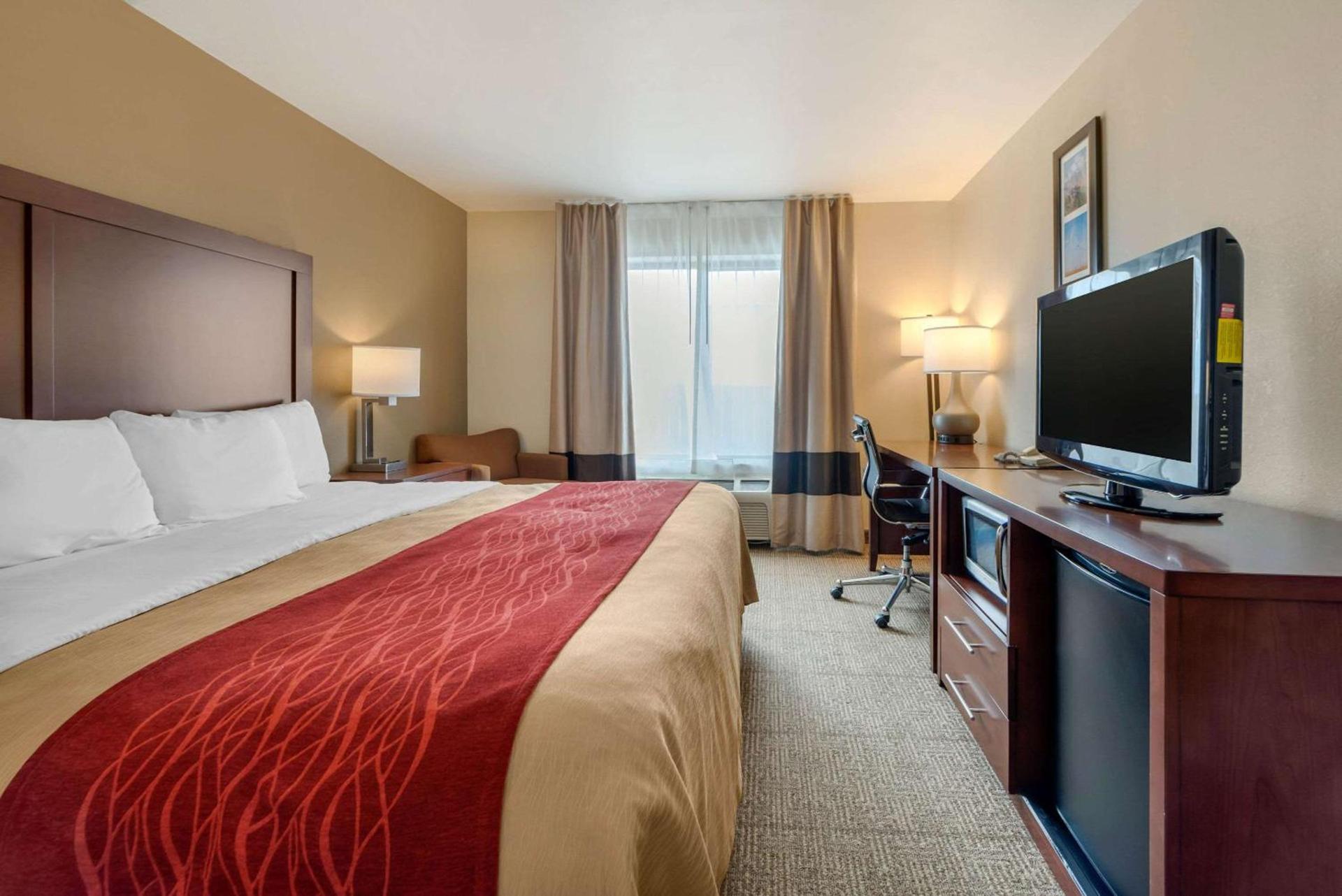 Comfort Inn Limon photo 17