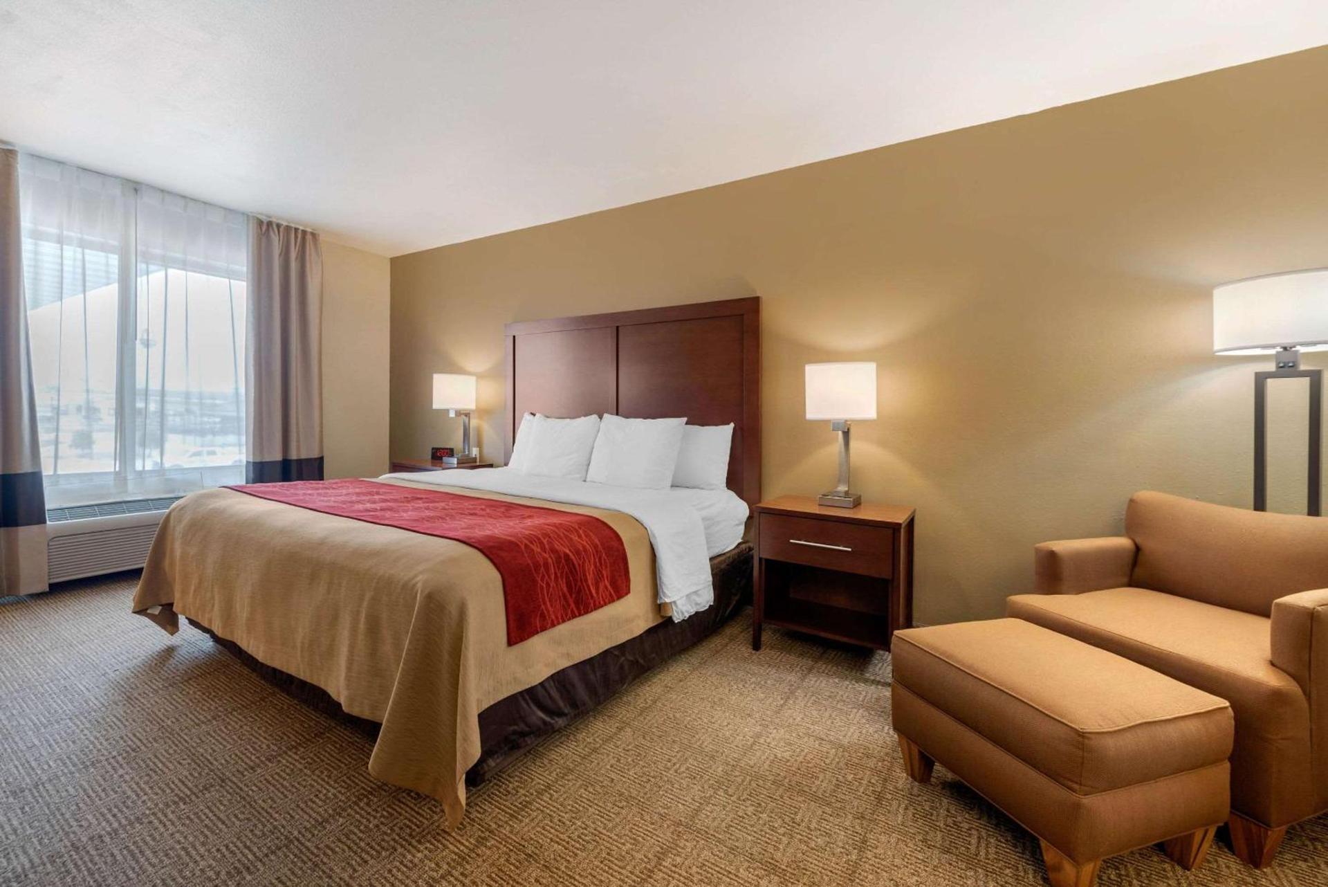 Comfort Inn Limon photo 31
