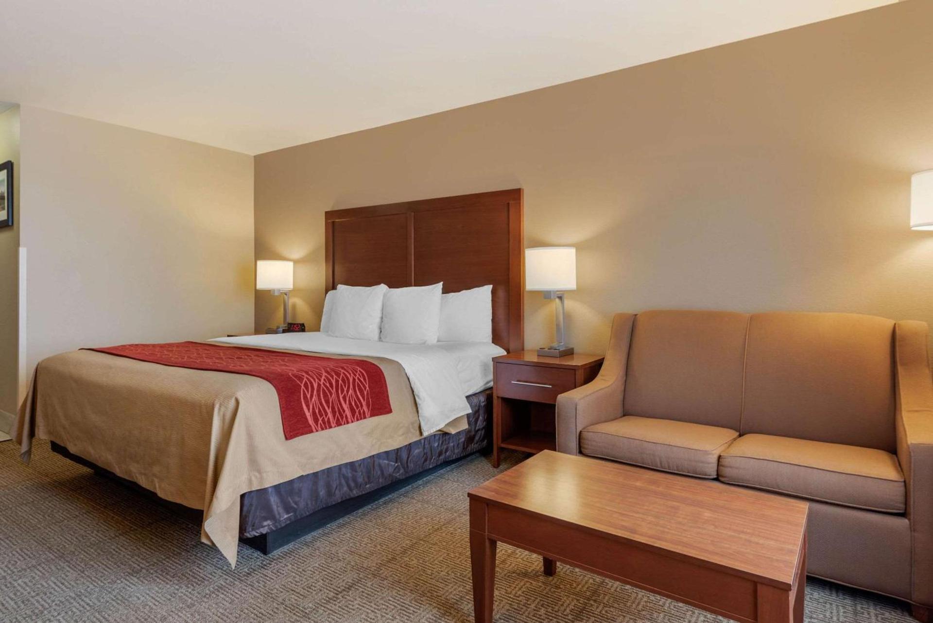 Comfort Inn Limon photo 24