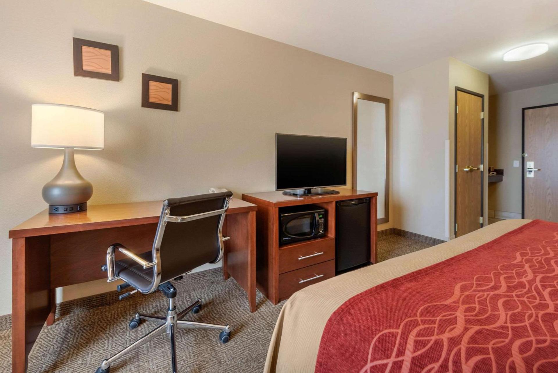 Comfort Inn Limon photo 23