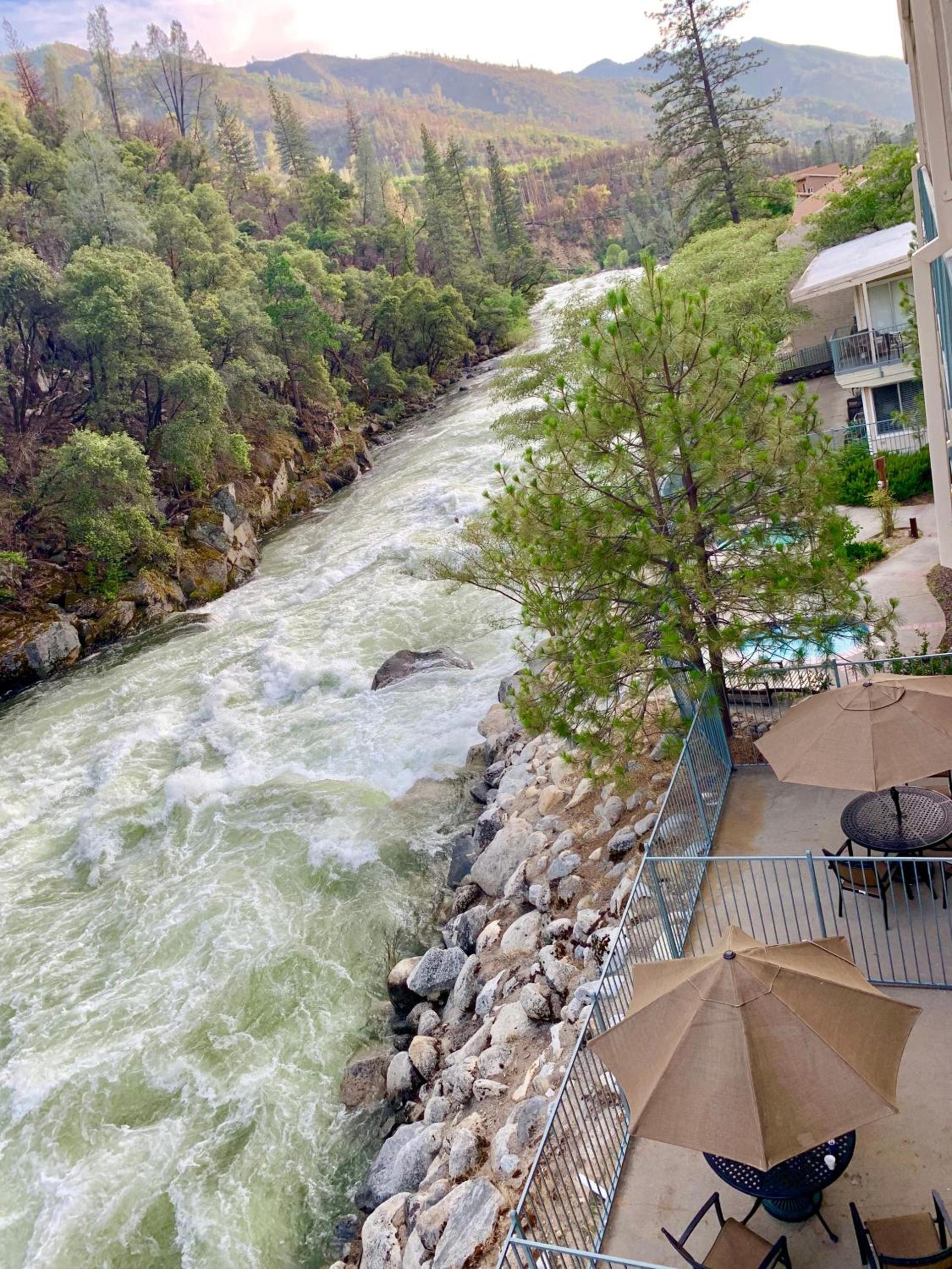 Yosemite View Lodge photo 64