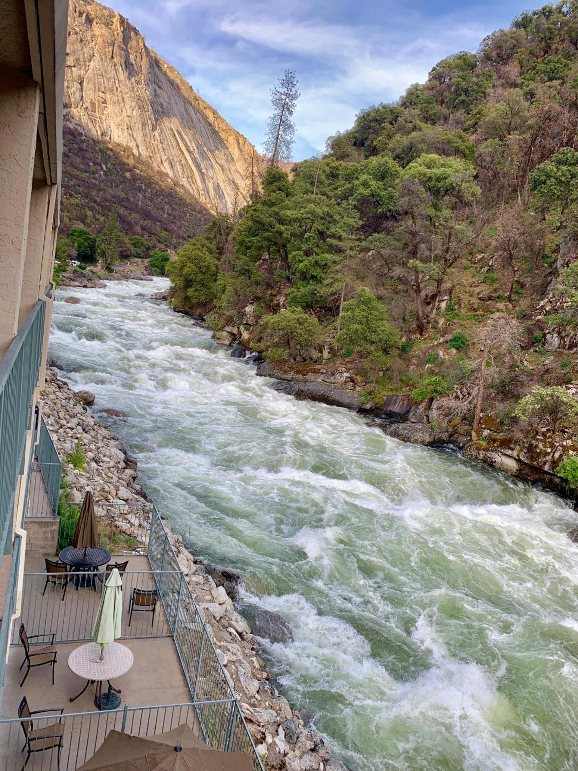 Yosemite View Lodge photo 61