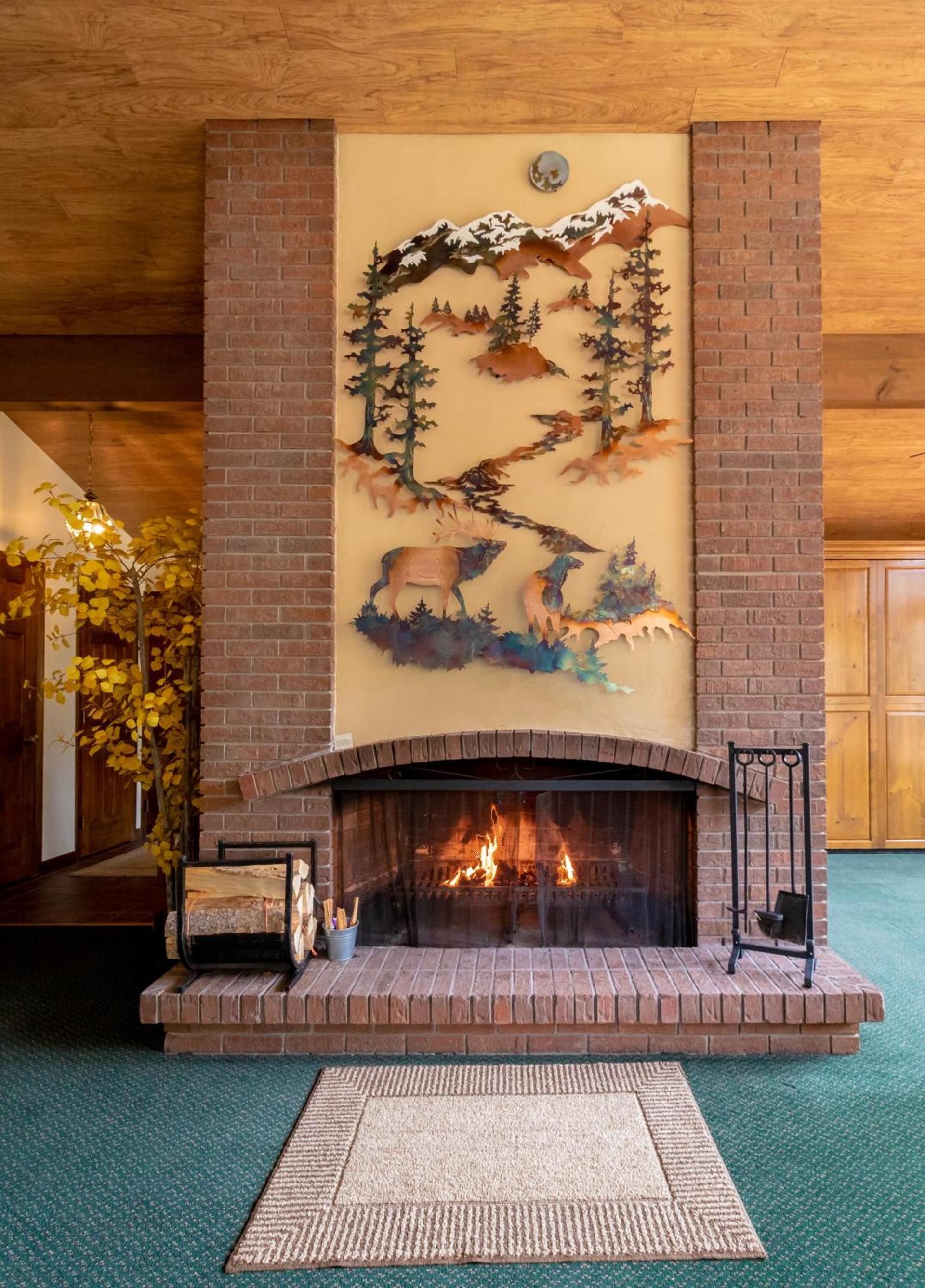 Wildwood Inn photo 60