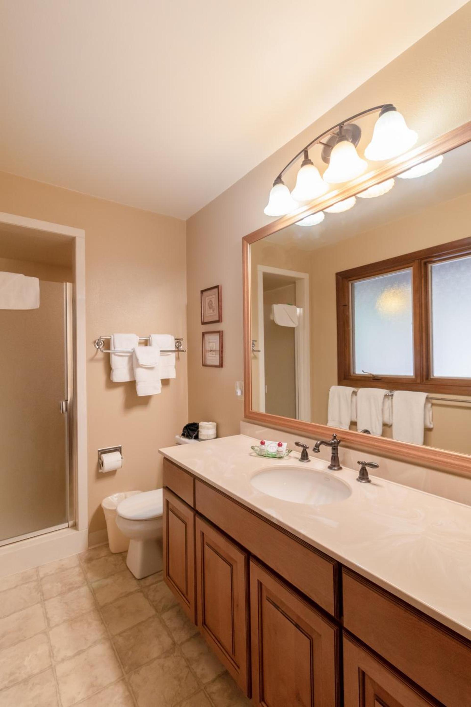 Wildwood Inn photo 62