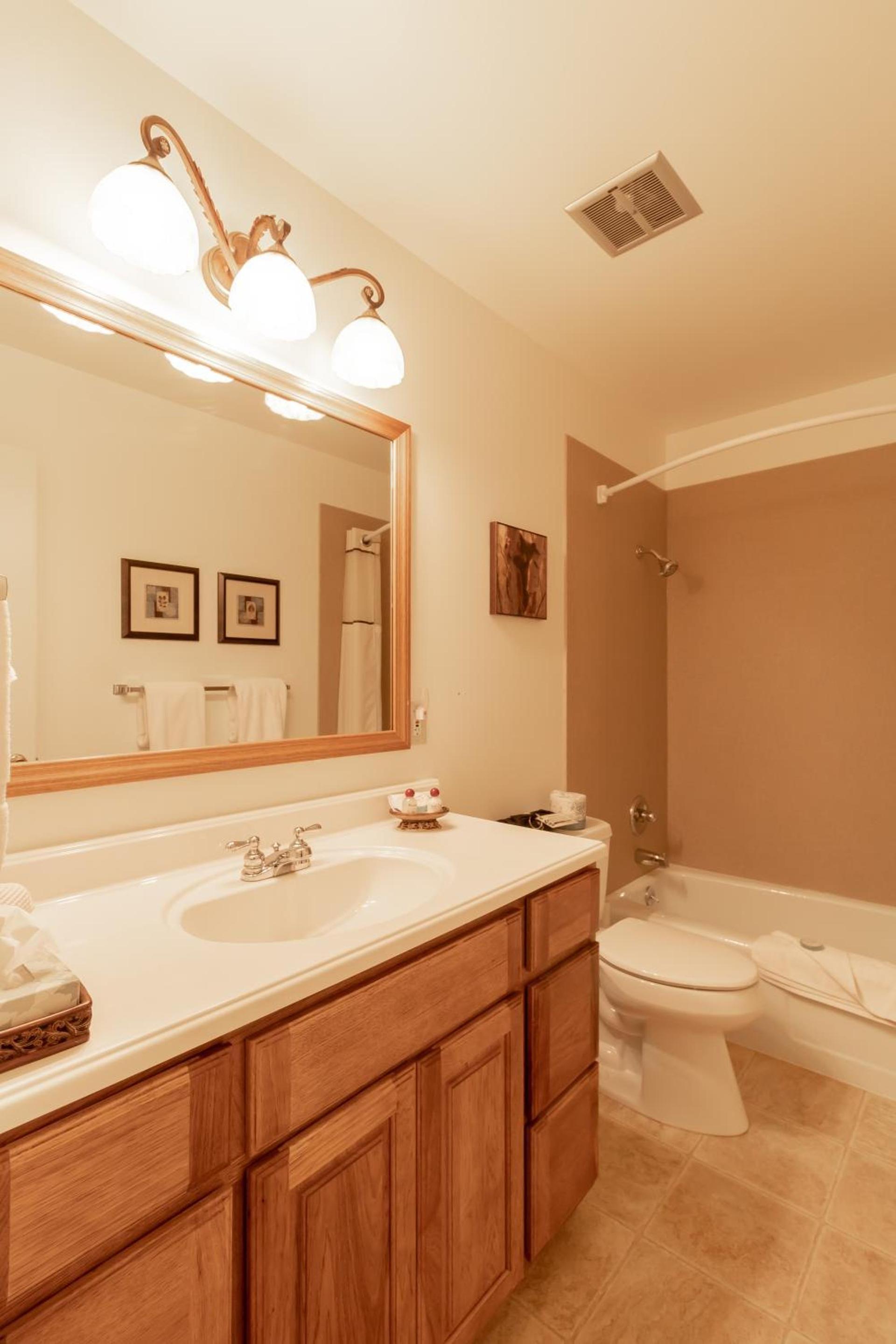 Wildwood Inn photo 58