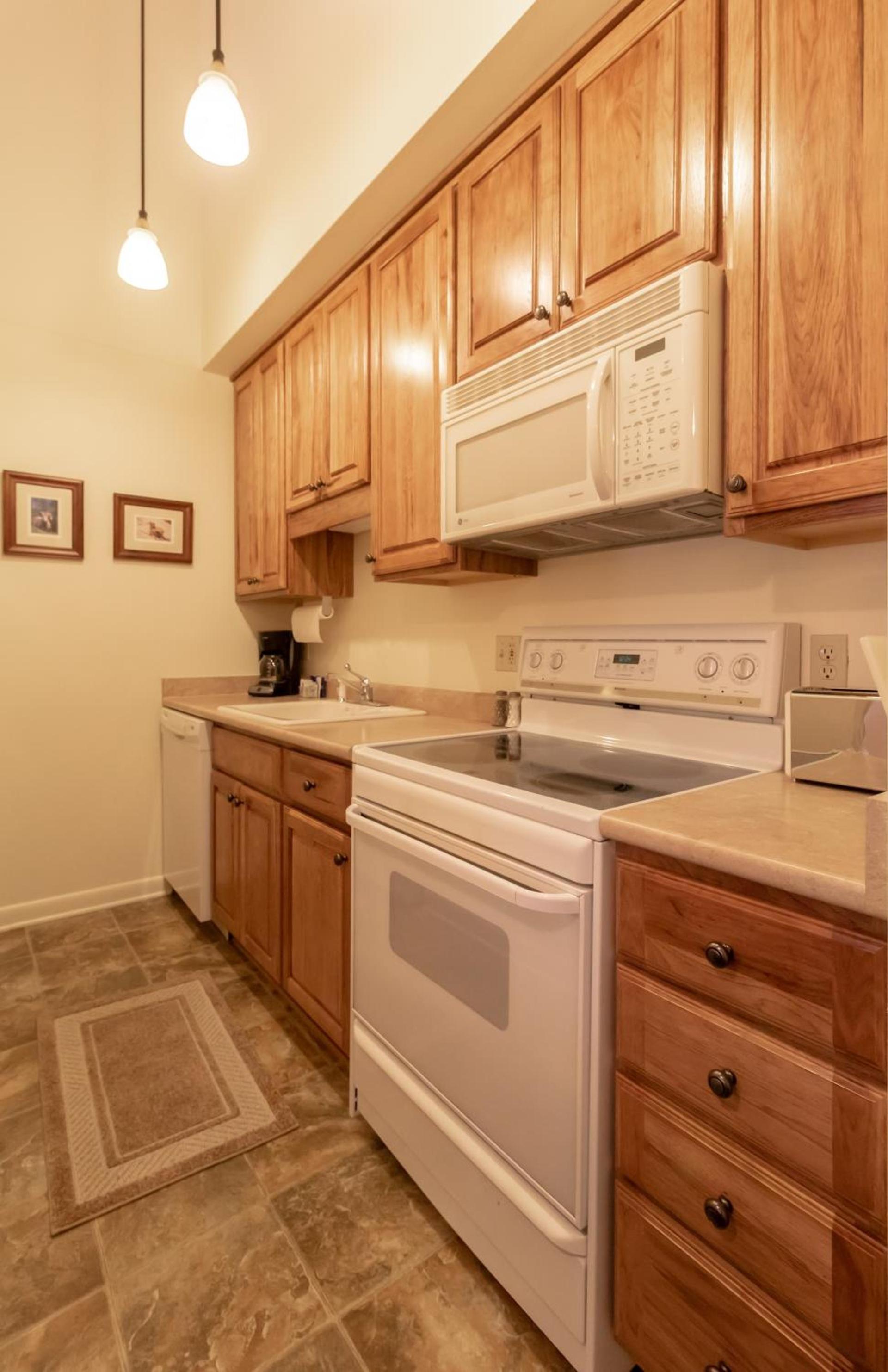 Wildwood Inn photo 59