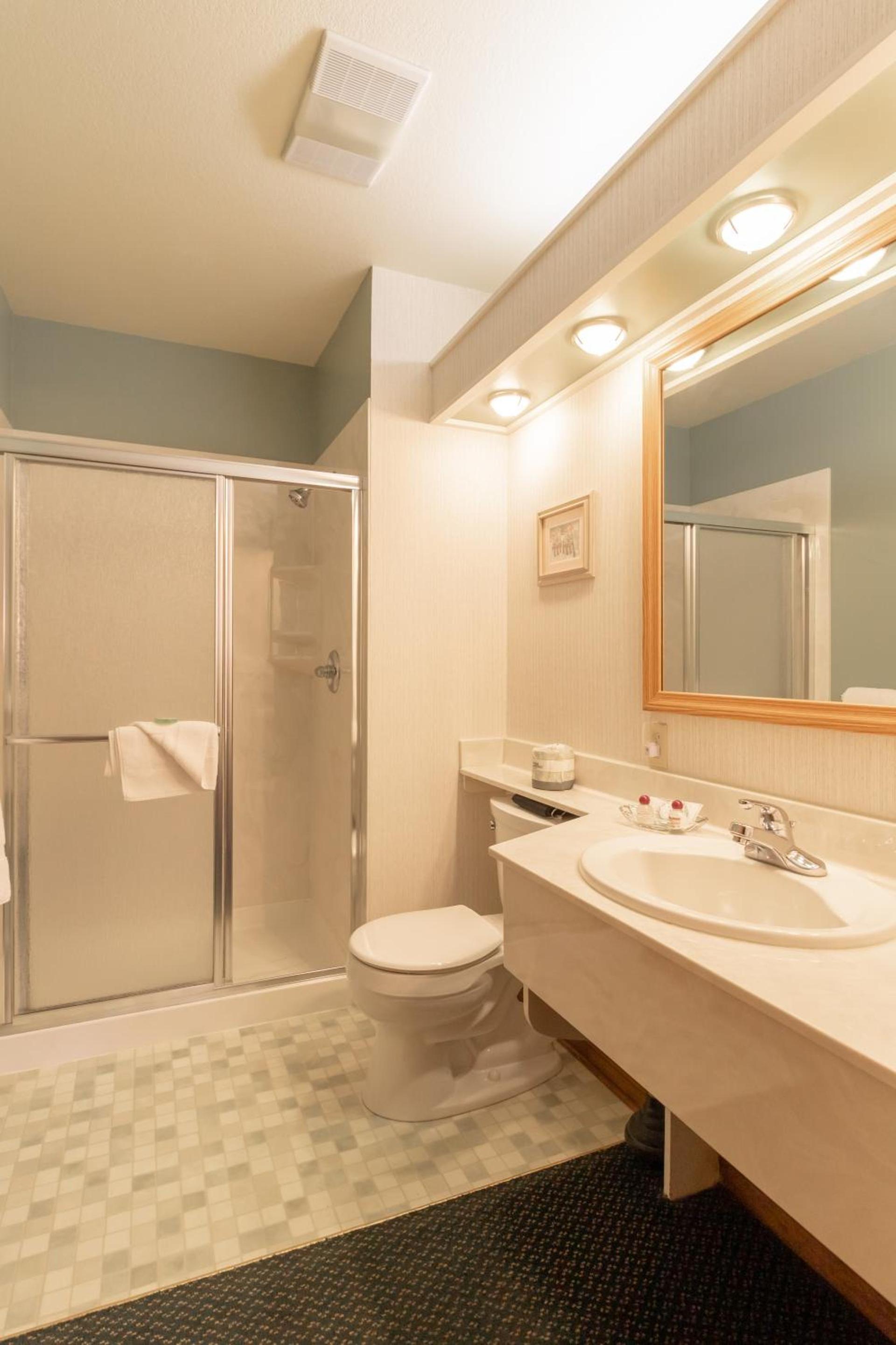Wildwood Inn photo 48