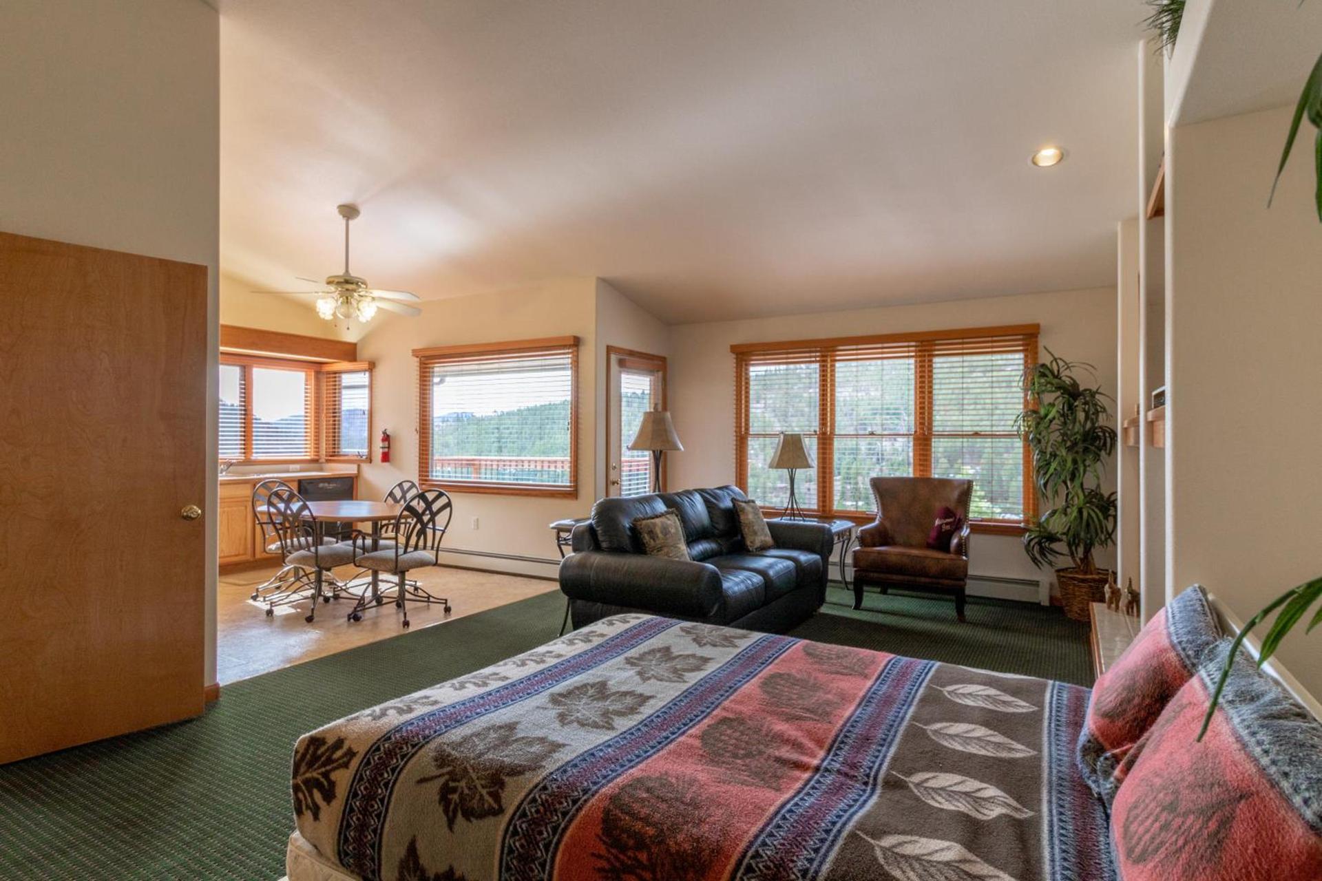 Wildwood Inn photo 42