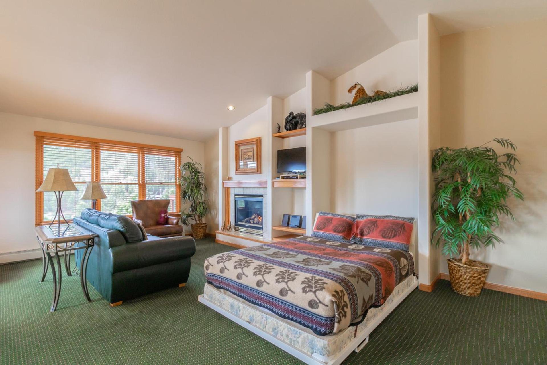 Wildwood Inn photo 43