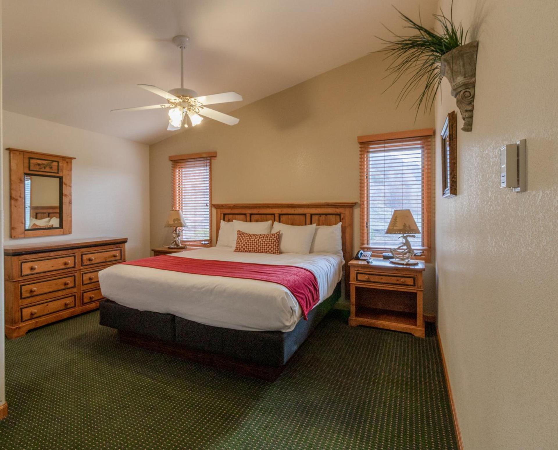 Wildwood Inn photo 44