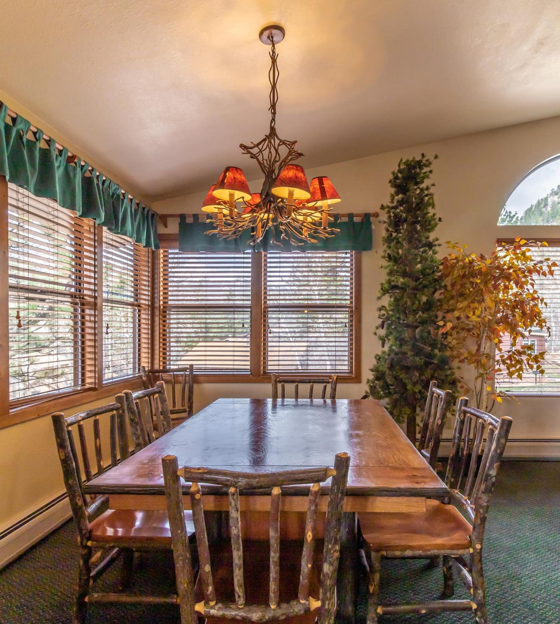 Wildwood Inn photo 36