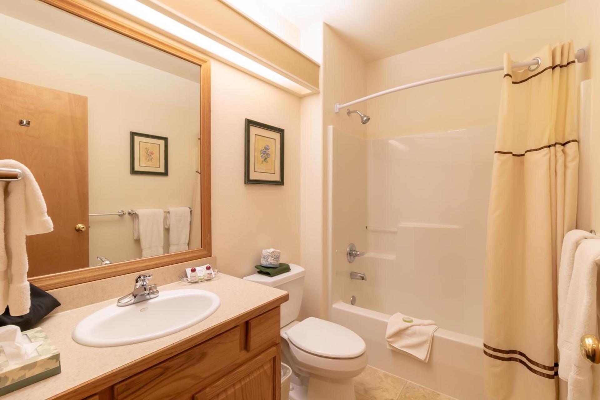 Wildwood Inn photo 20