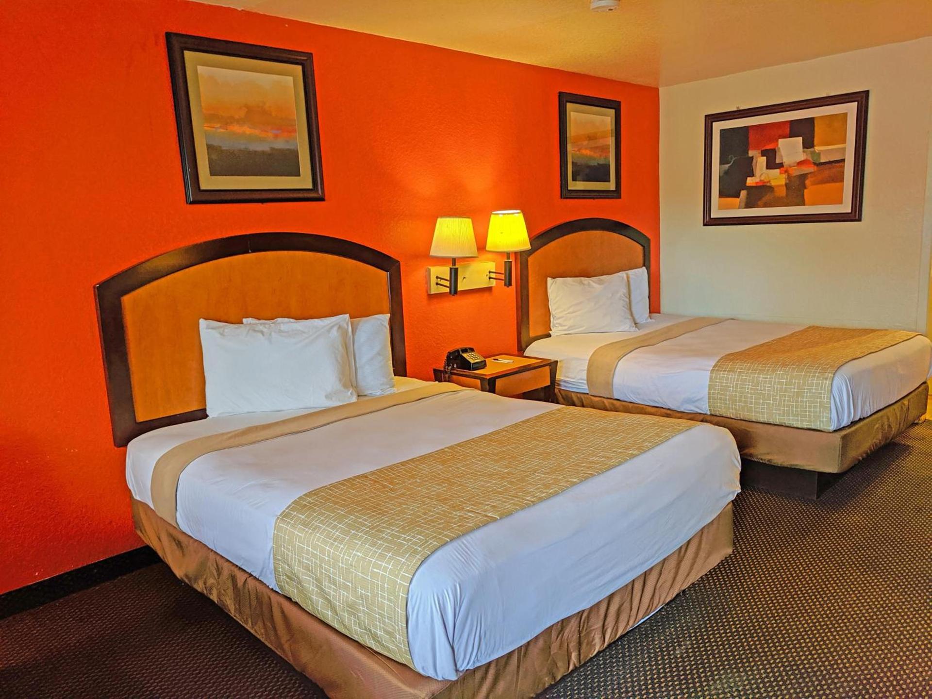 Travelodge by Wyndham Houston Hobby Airport photo 10