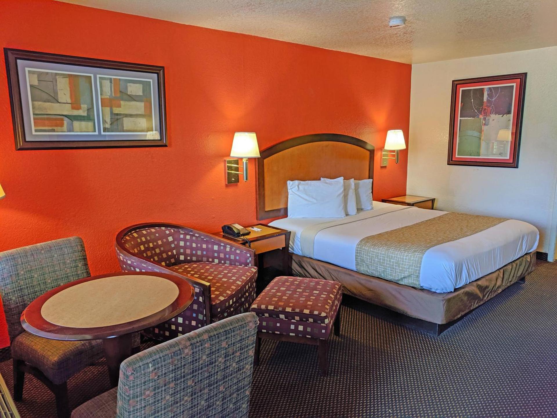 Travelodge by Wyndham Houston Hobby Airport photo 15