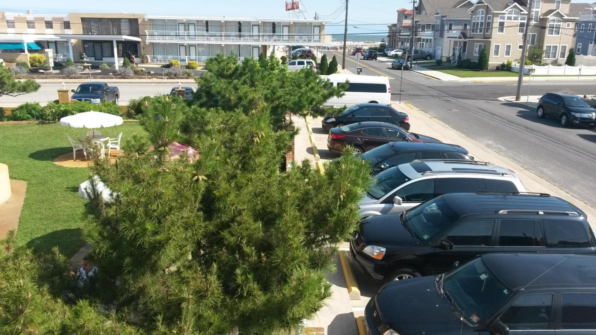 Blue Water Motel photo 9