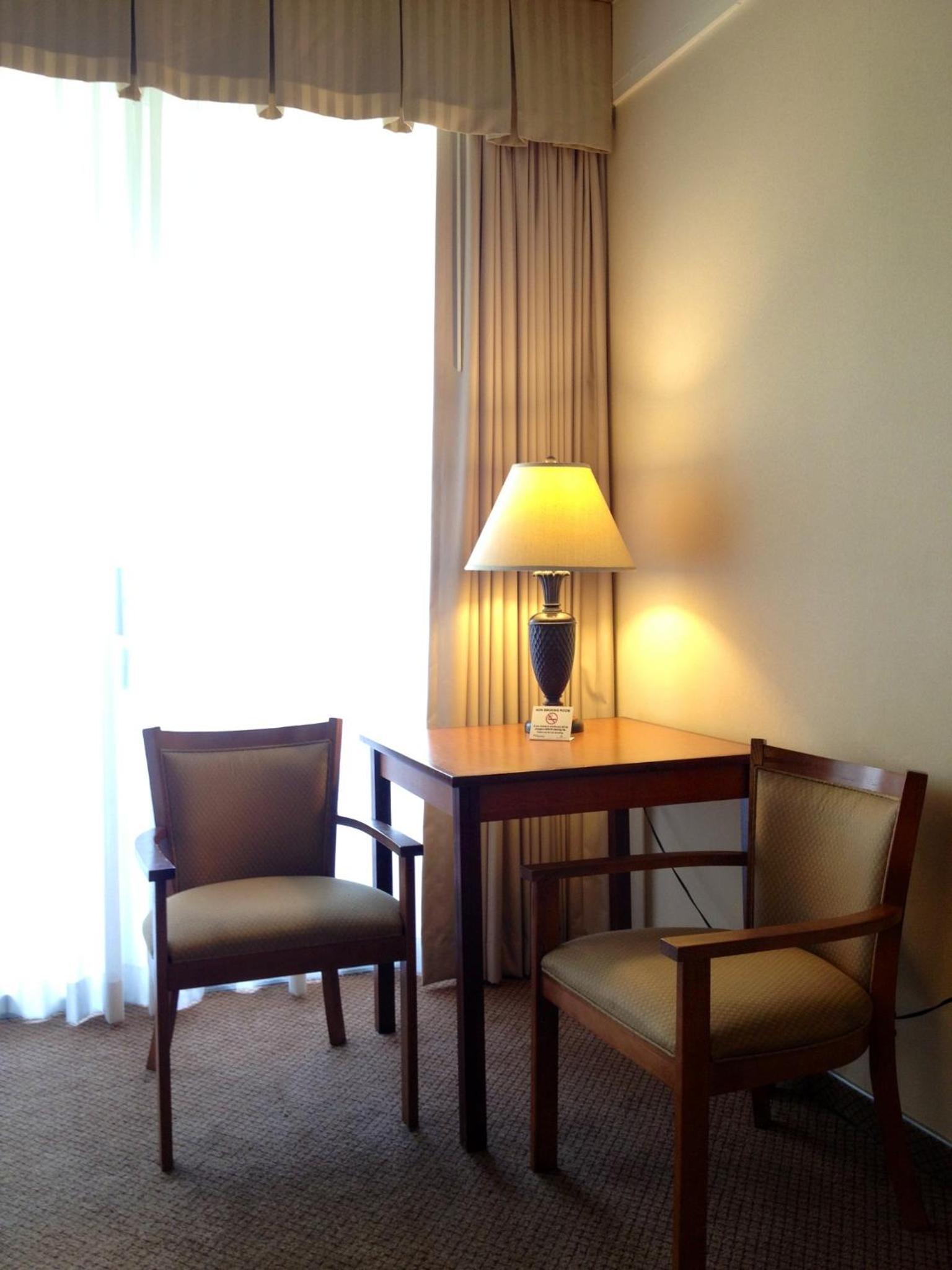 Mikado Hotel - Universal Studios-Burbank photo 31