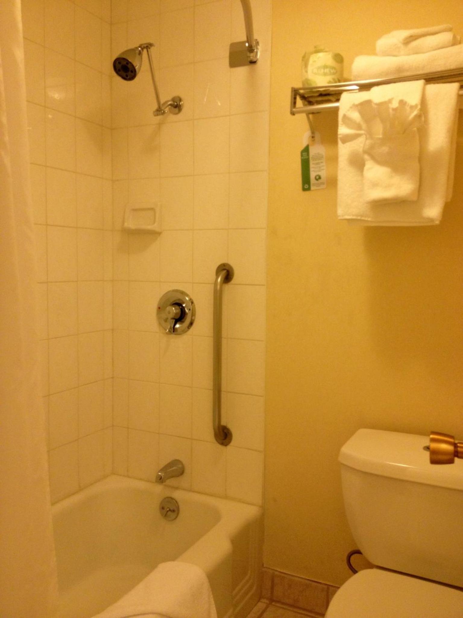 Mikado Hotel - Universal Studios-Burbank photo 33