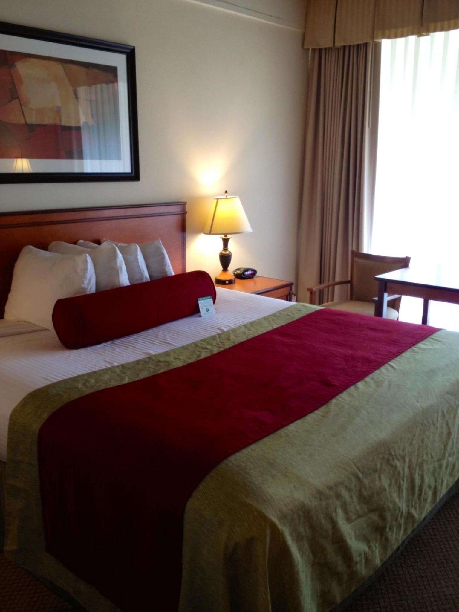 Mikado Hotel - Universal Studios-Burbank photo 18