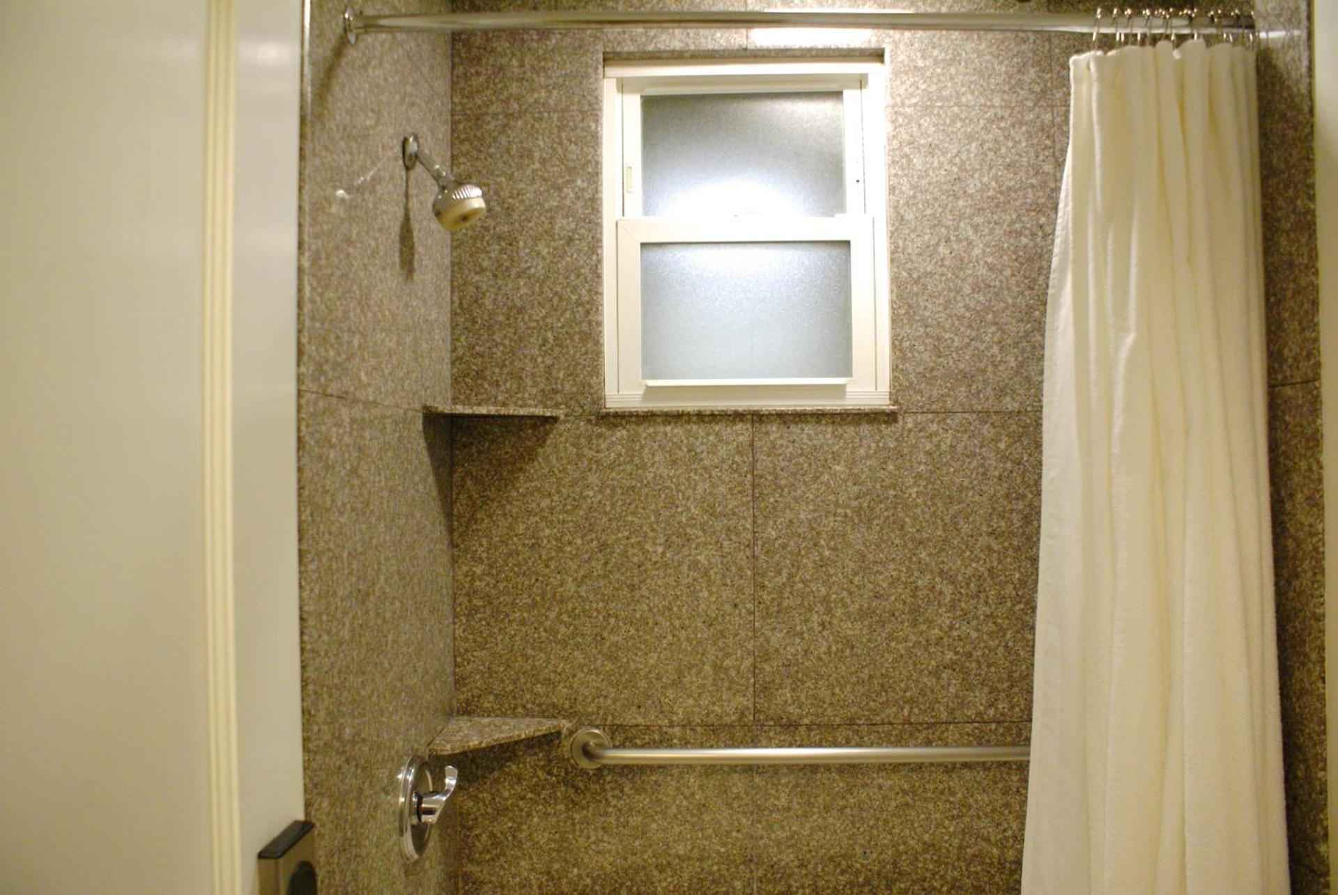 The Mosser Hotel photo 25